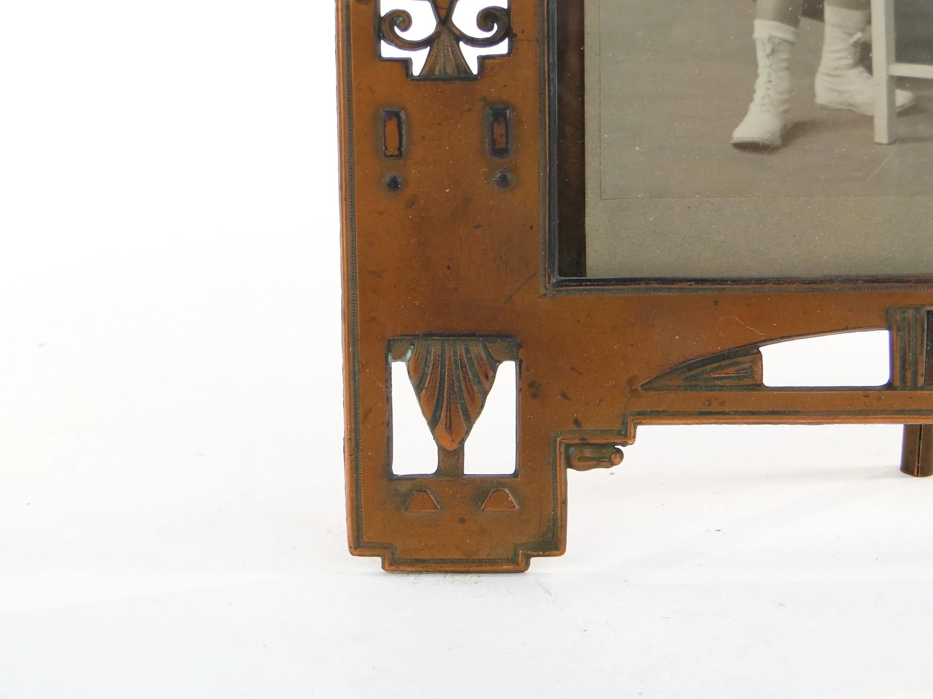 Photo frame, Vienna Secession, copper metal, Austria, early 20th c. - 32074