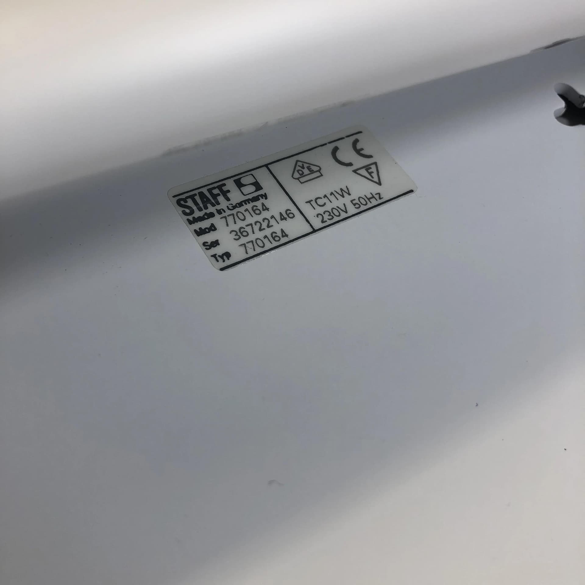 Białe, aluminiowe kinkiety modernistyczne, Staff Leuchten, Niemcy, lata 90. - 32425