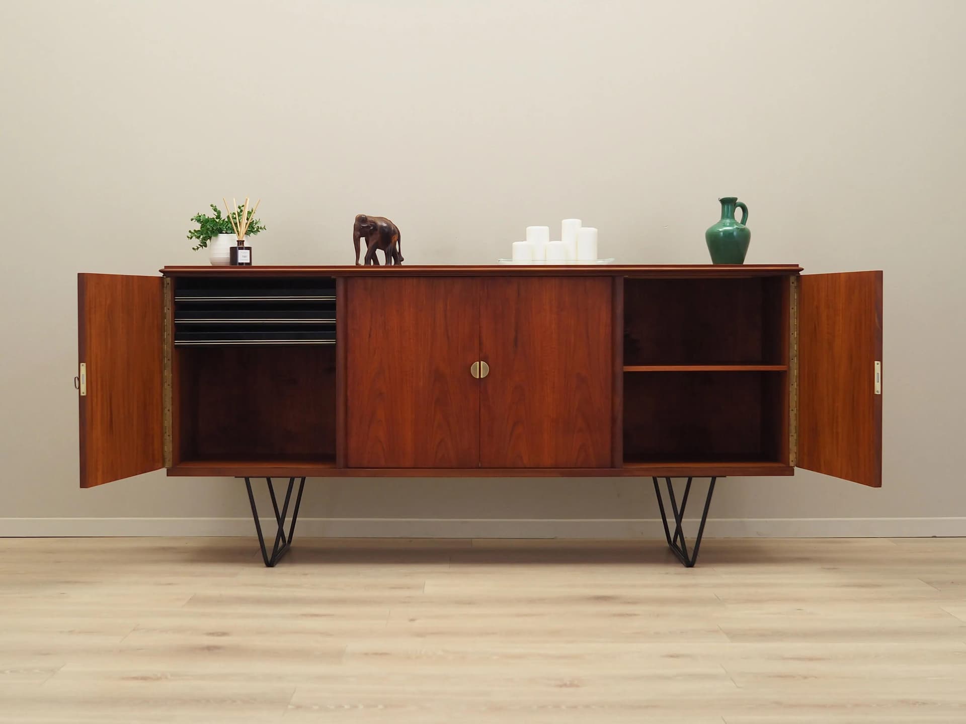 Sideboard, brązowy, teak, metal czarny, Dania, lata 70. - 32627