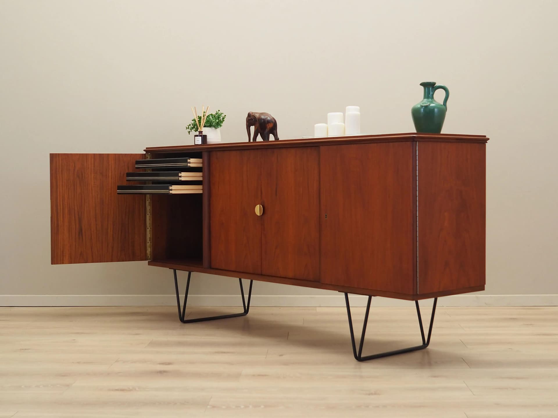 Sideboard, brązowy, teak, metal czarny, Dania, lata 70. - 32628