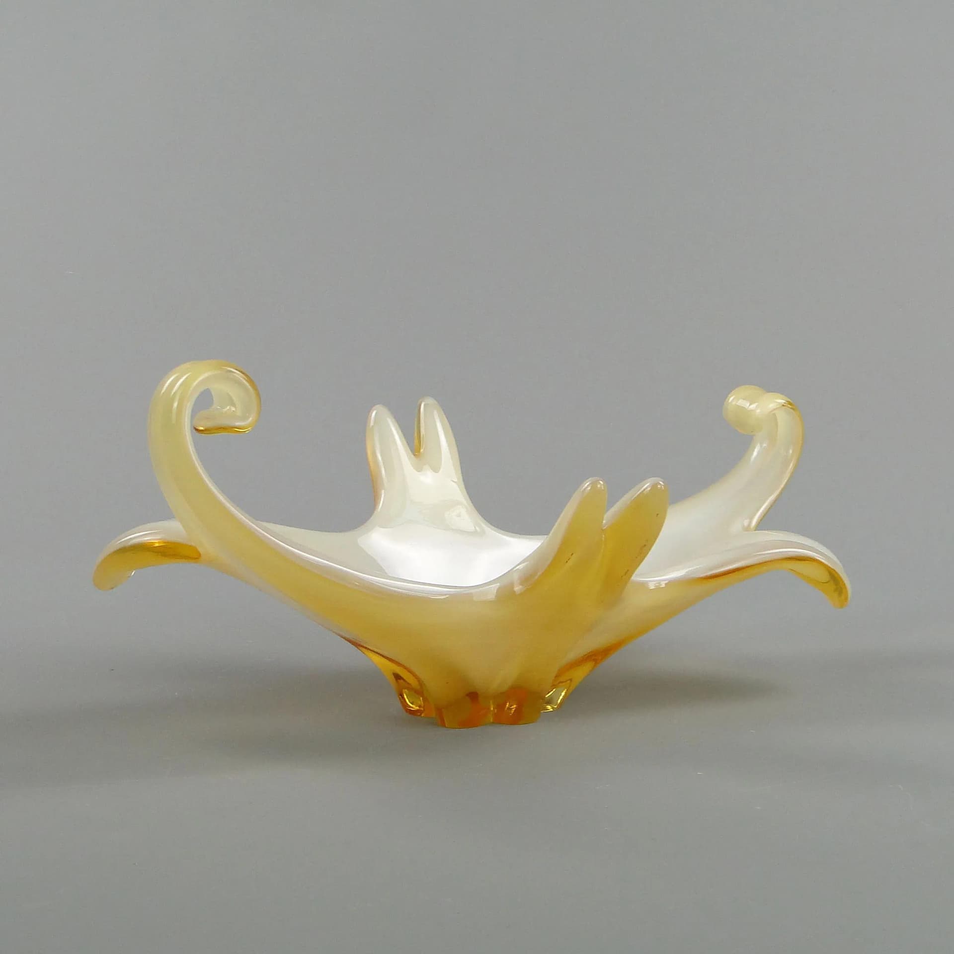 Centerpiece Mandruzatto, golden crystal glass, Murano, Italy, 1950s - 32492