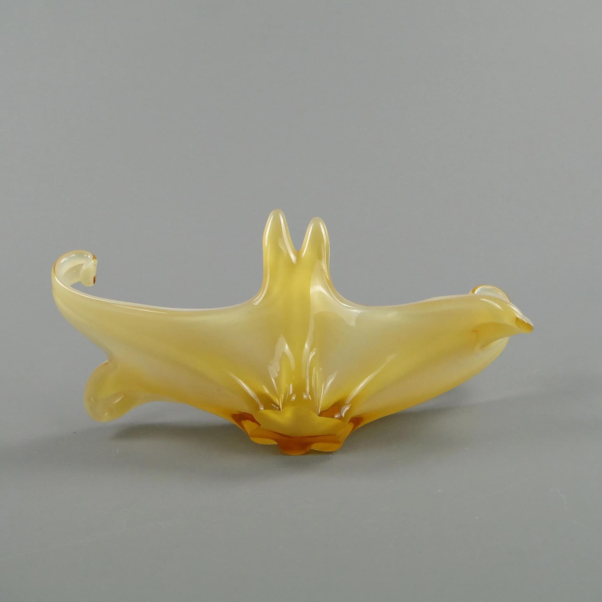 Centerpiece Mandruzatto, golden crystal glass, Murano, Italy, 1950s - 32497