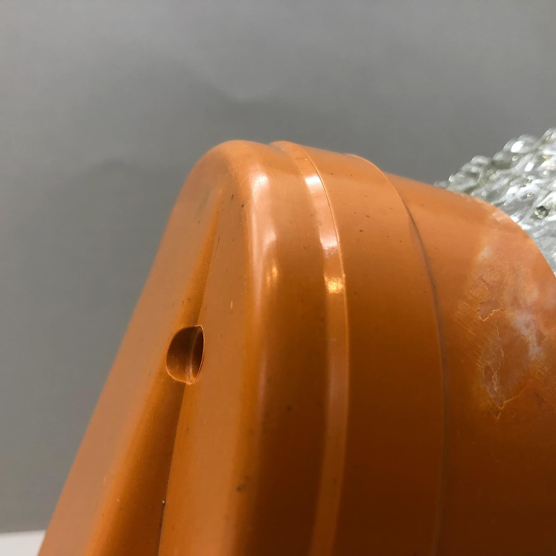 Kinkiet Space Age, plastik pomarańczowy, szkło przezroczyste, Polam, Polska, lata 70. - 32800