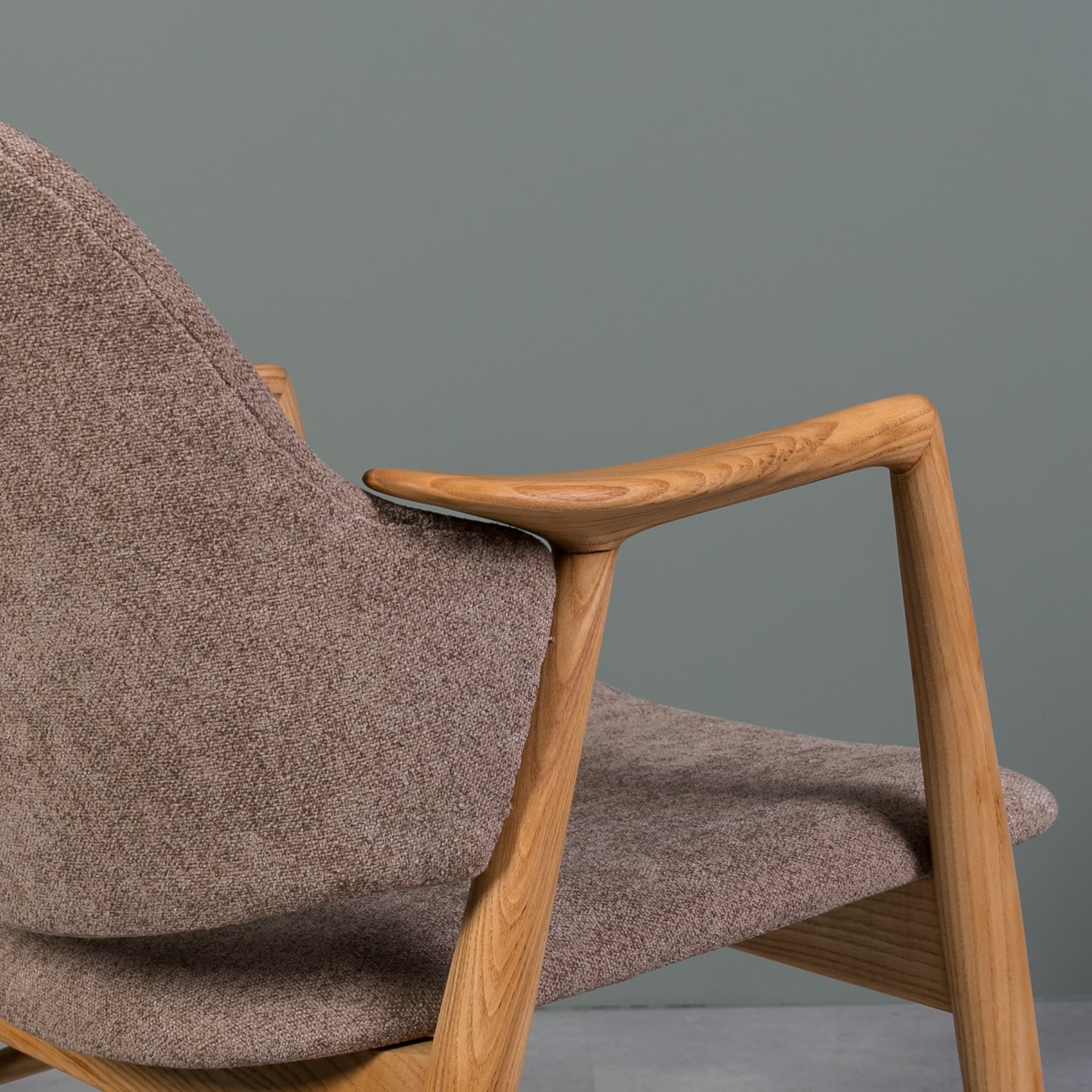 Zestaw dwóch krzeseł z podłokietnikami, jasnobrązowy, jesion, Norwegia, lata 60. - 3828