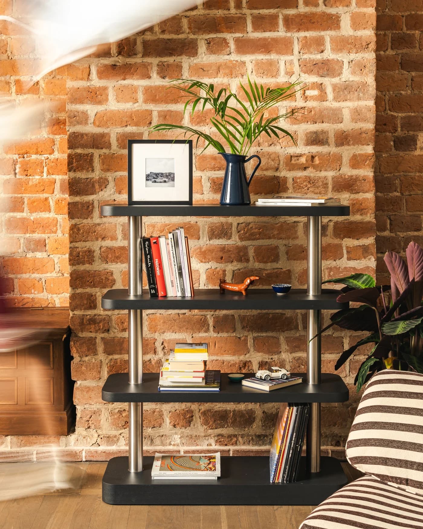 Regał Mod 4 czarny i stal szczotkowana, Feum - 57538