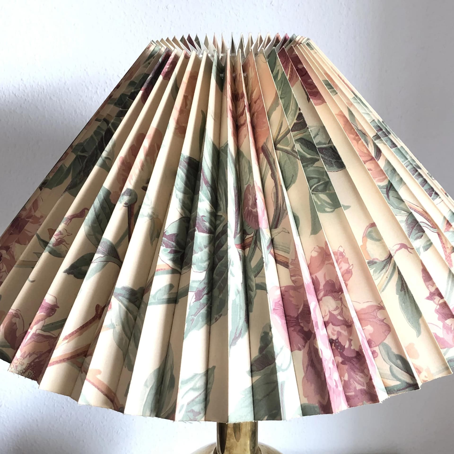 Table lamp, multicolor, brass, Denmark, 1960s - 33192