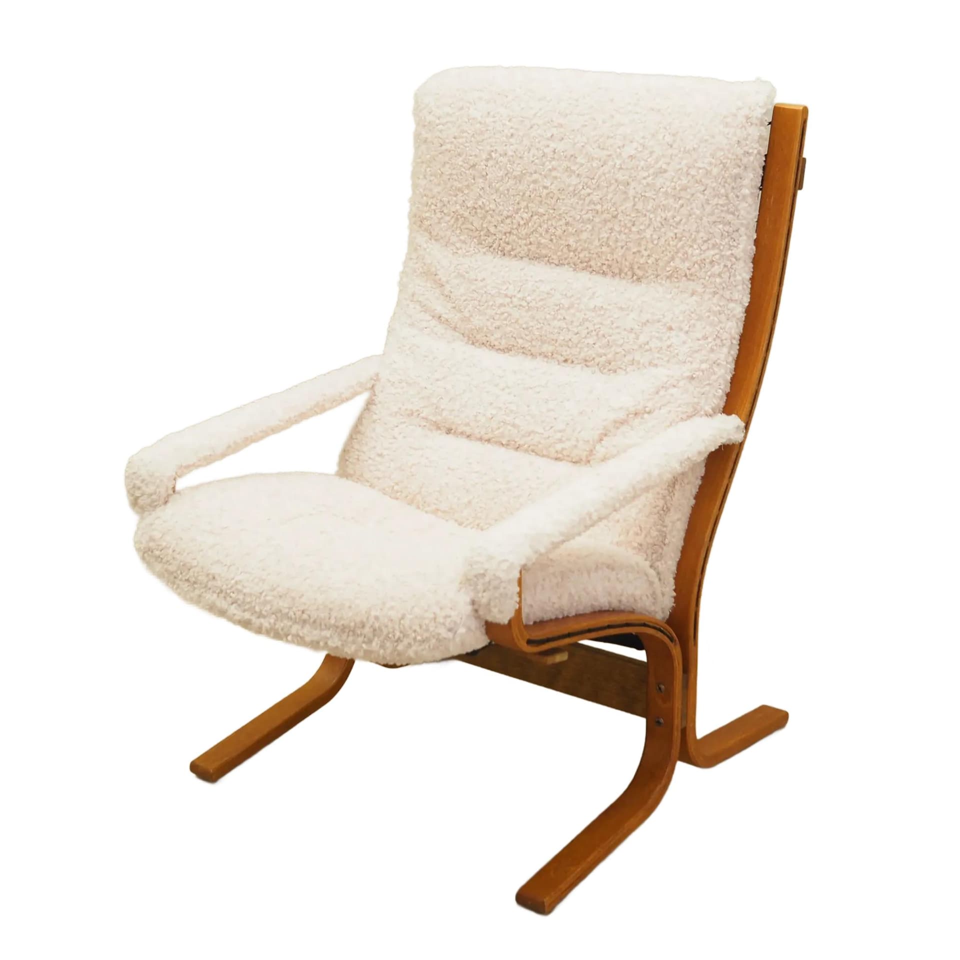 Lounge Chair, beige, plywood, by I. Relling, Westnofa, Norway, 1970s.