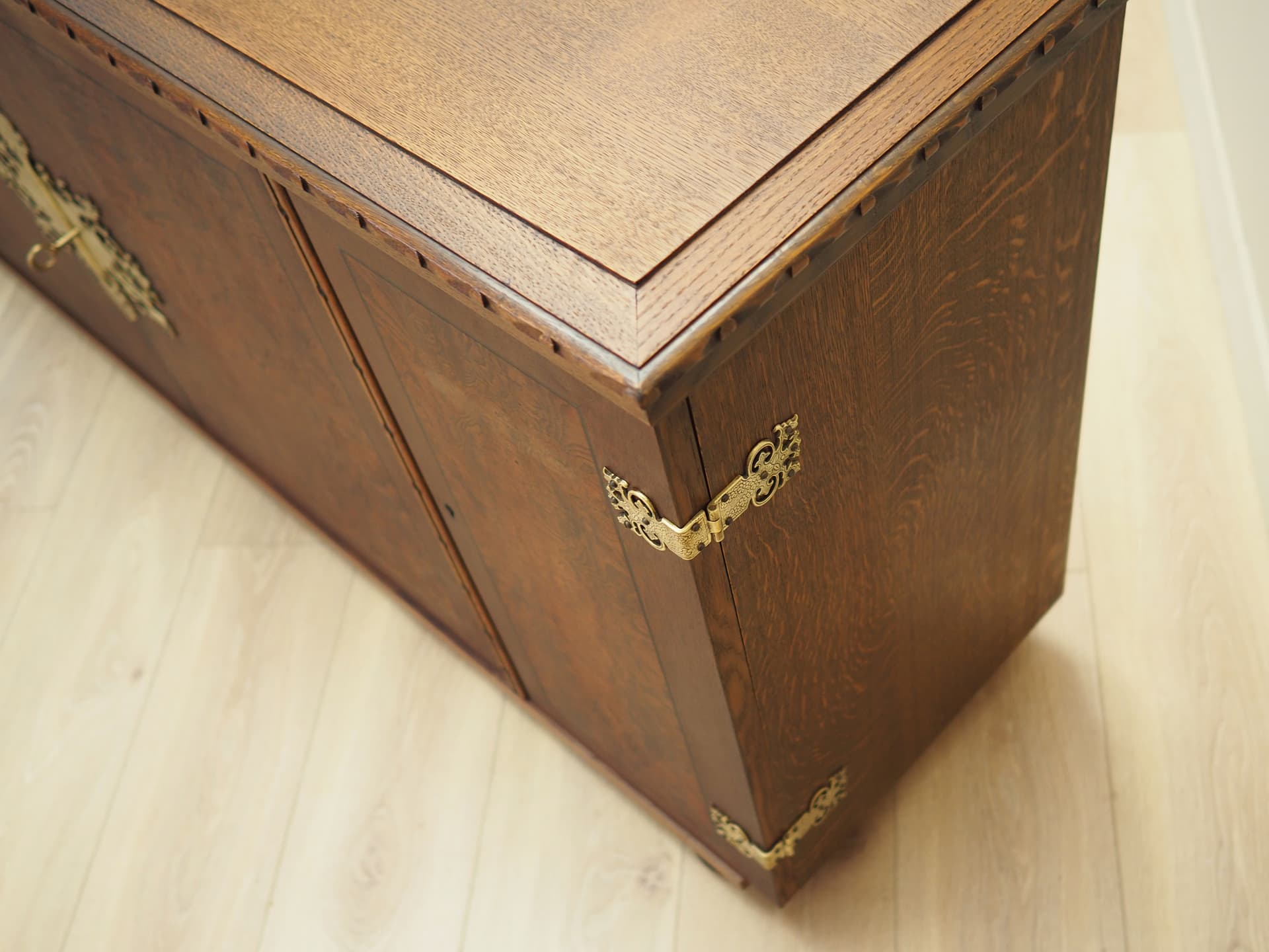 Sideboard, dąb brązowy ciemny, Dania, lata 60. - 63935