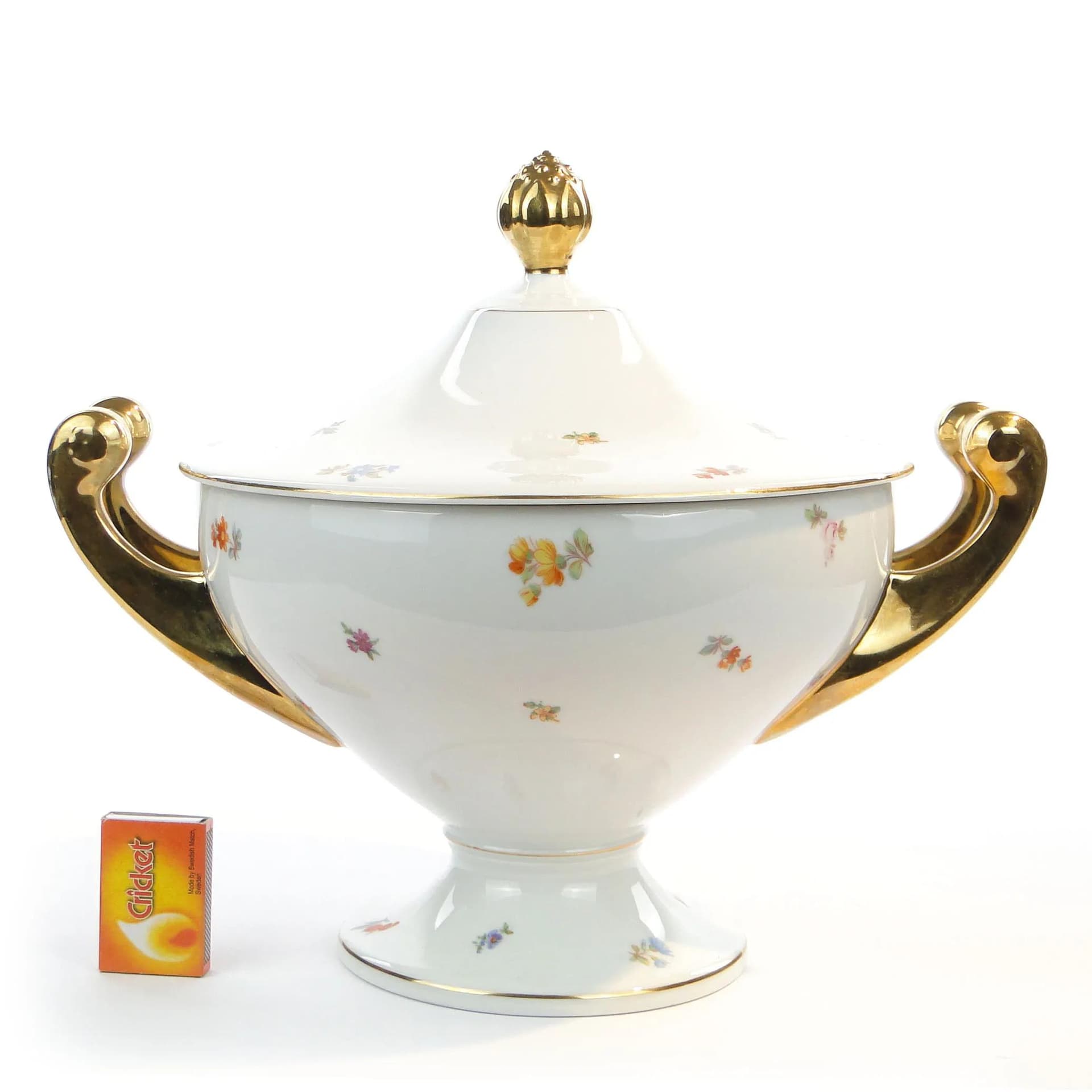 Waza na zupę Empire, biała porcelana, złocona, proj. B. Wysocki, J. Steckiewicz, Ćmielów, Polska, lata 30. - 33452