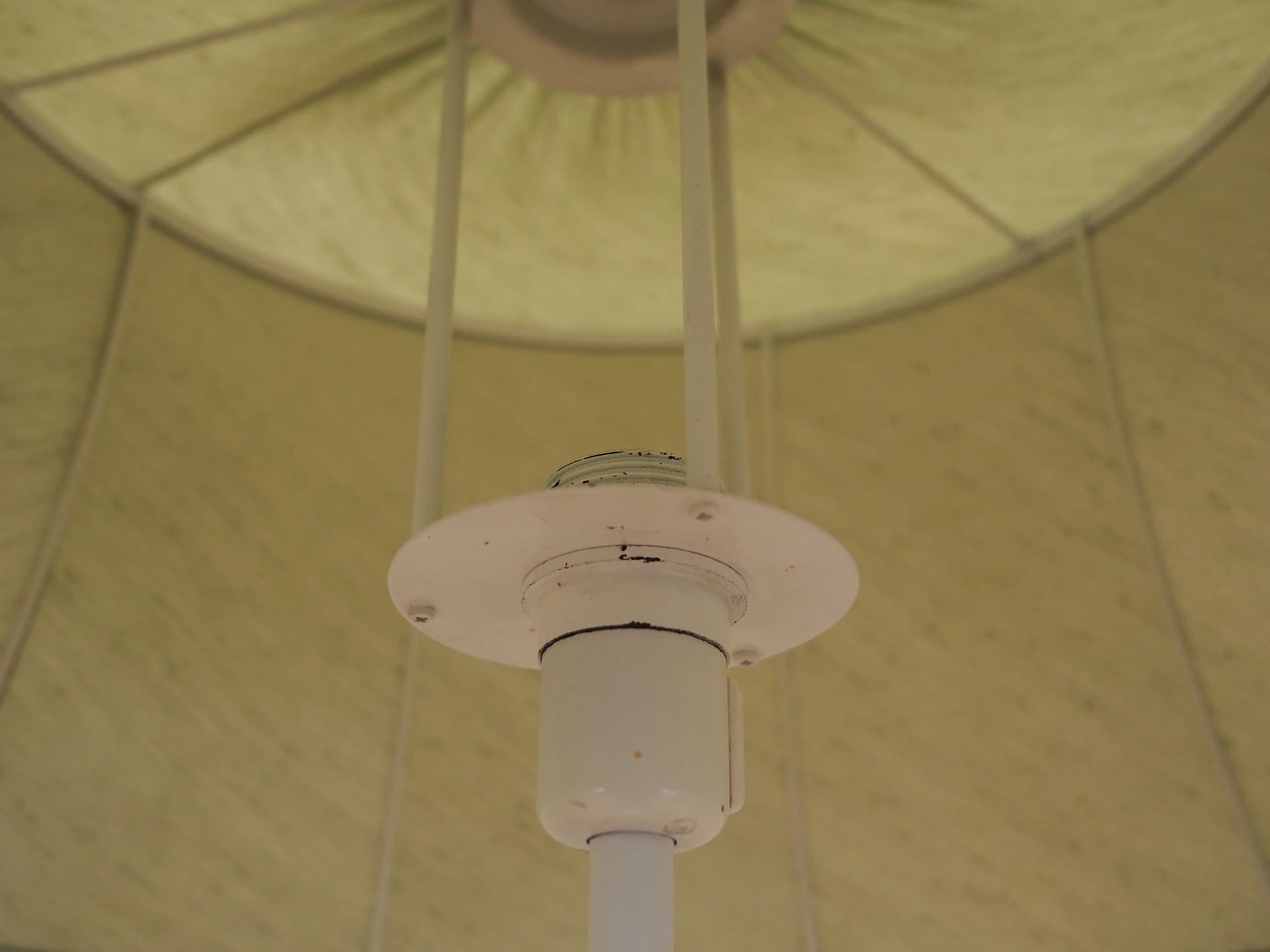 Lampa podłogowa, metal biały, Dania, lata 70. - 33528