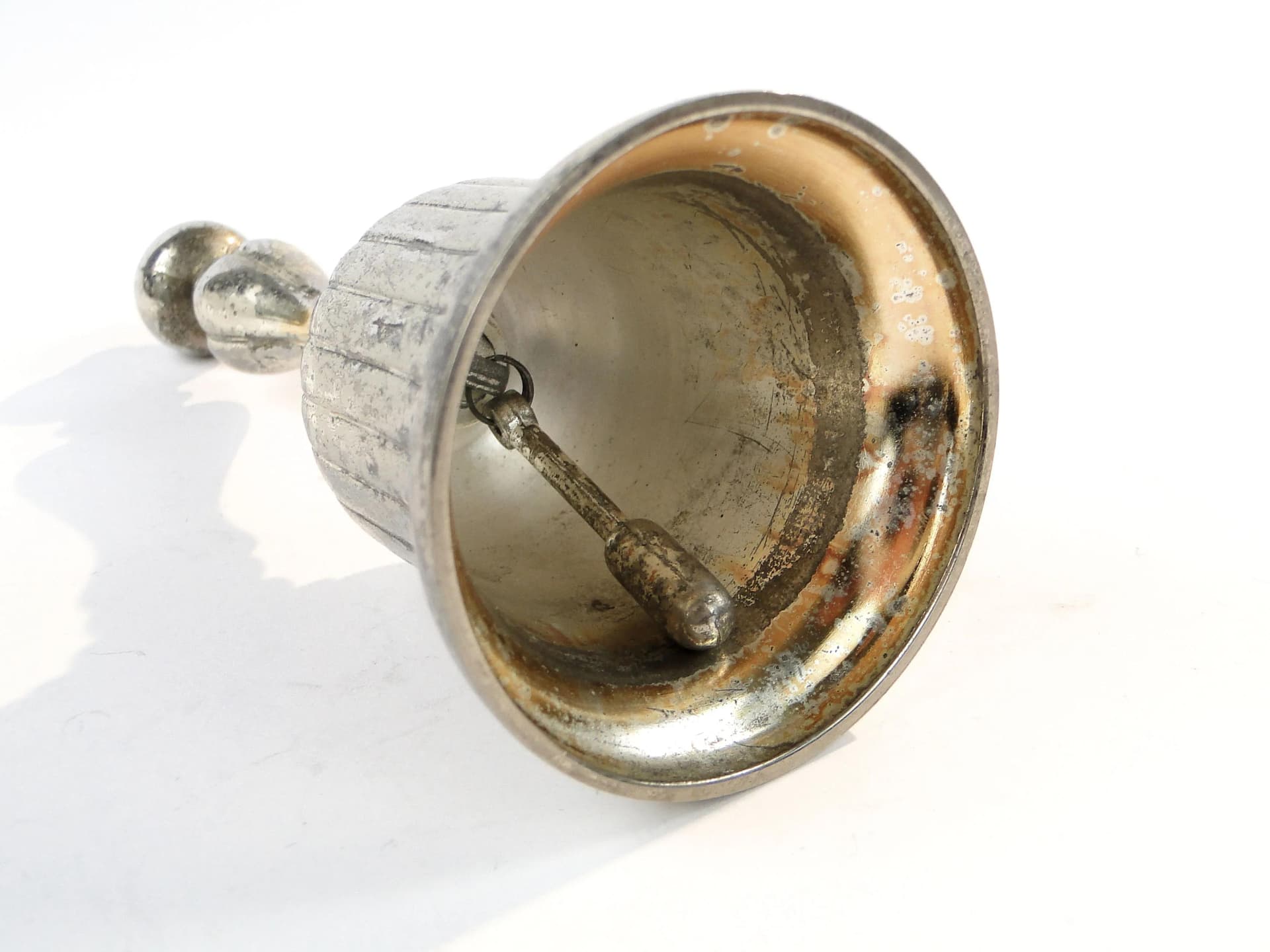 Dzwonek stołowy, srebro, mosiądz, Anglia, lata 50. - 33429