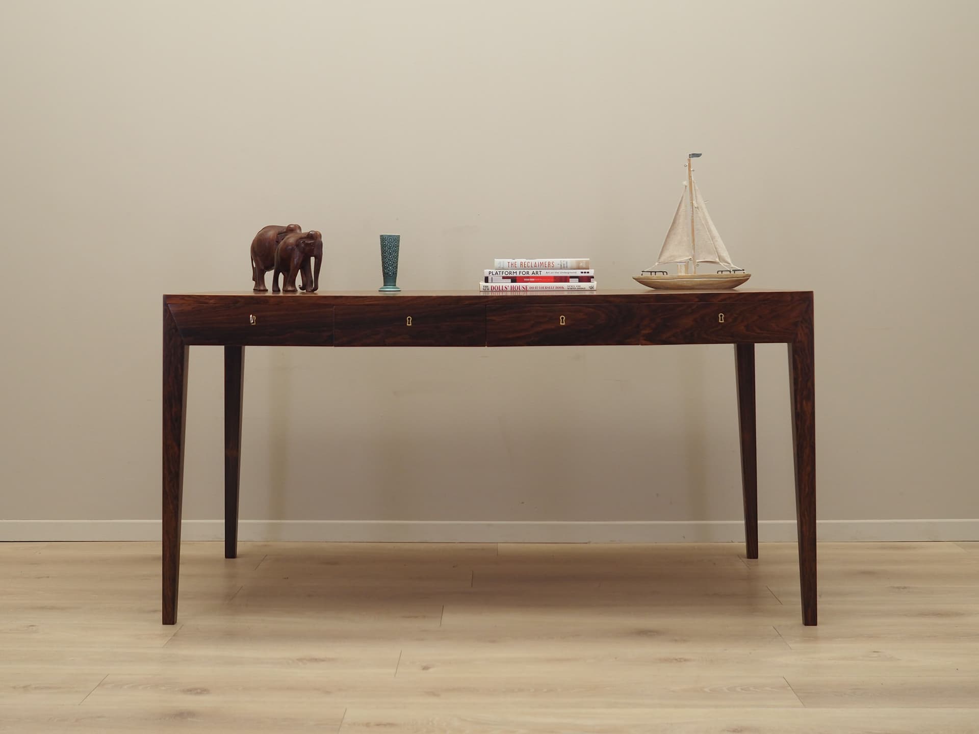 Desk, brown rosewood, by S. Hansen, Haslev Møbelsnedkeri, Denmark, 1960s. - 63899