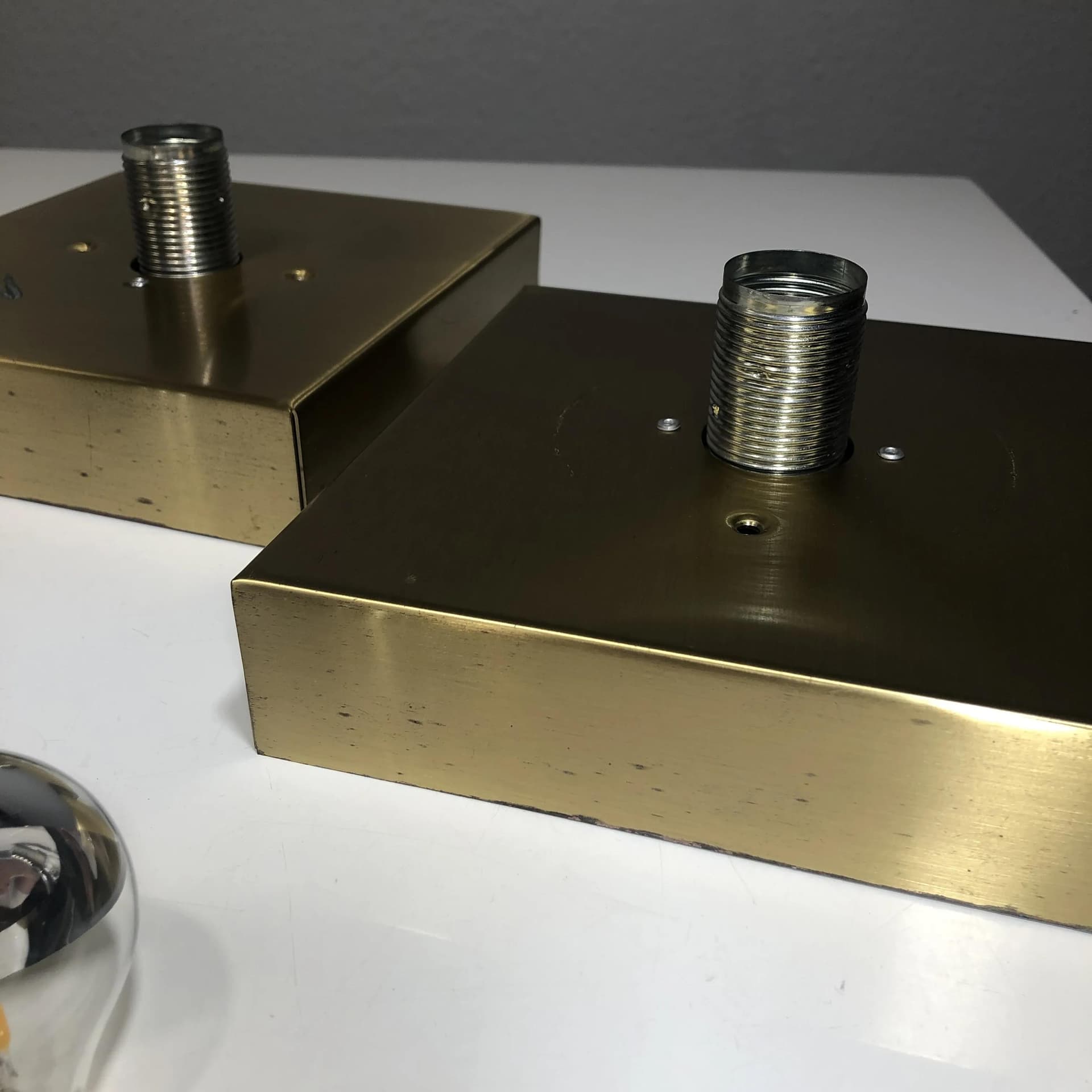 Komplet trzech kinkietów, szkło transparent, mosiądz, Cosack, Niemcy, lata 70. - 33699