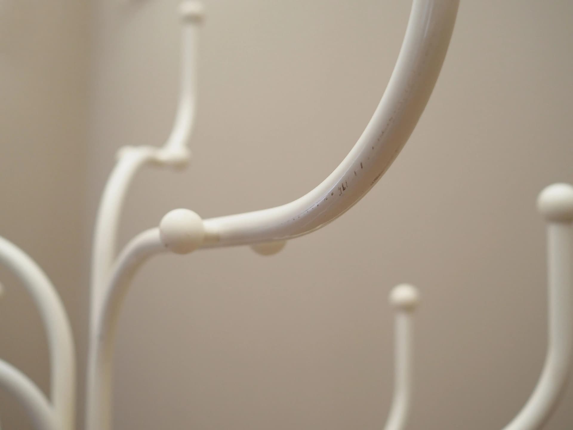 Standing coat rack Coat Tree, white metal, by S. Werner, Fritz Hansen, Denmark, 1970s. - 33846