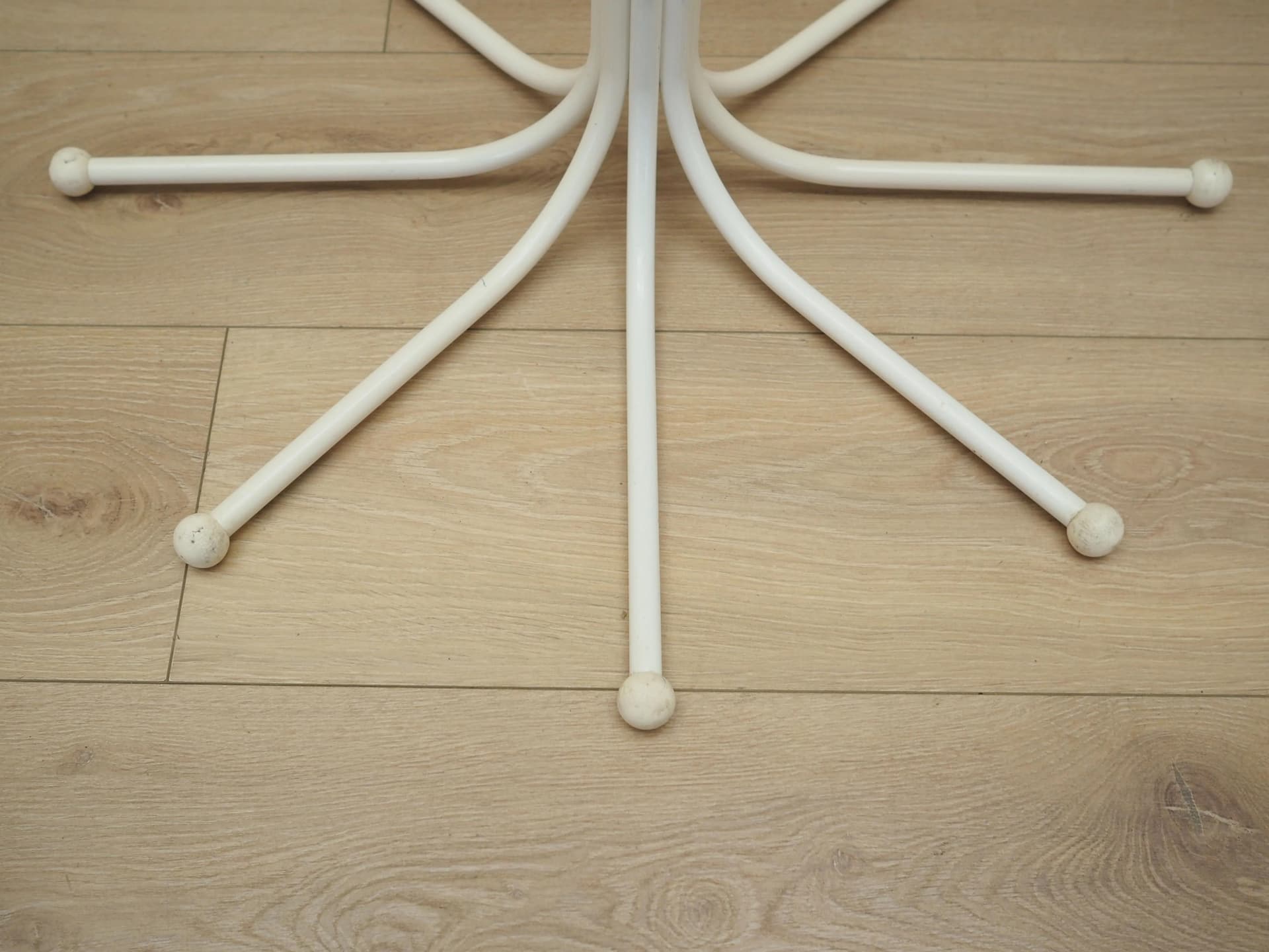 Standing coat rack Coat Tree, white metal, by S. Werner, Fritz Hansen, Denmark, 1970s. - 33854