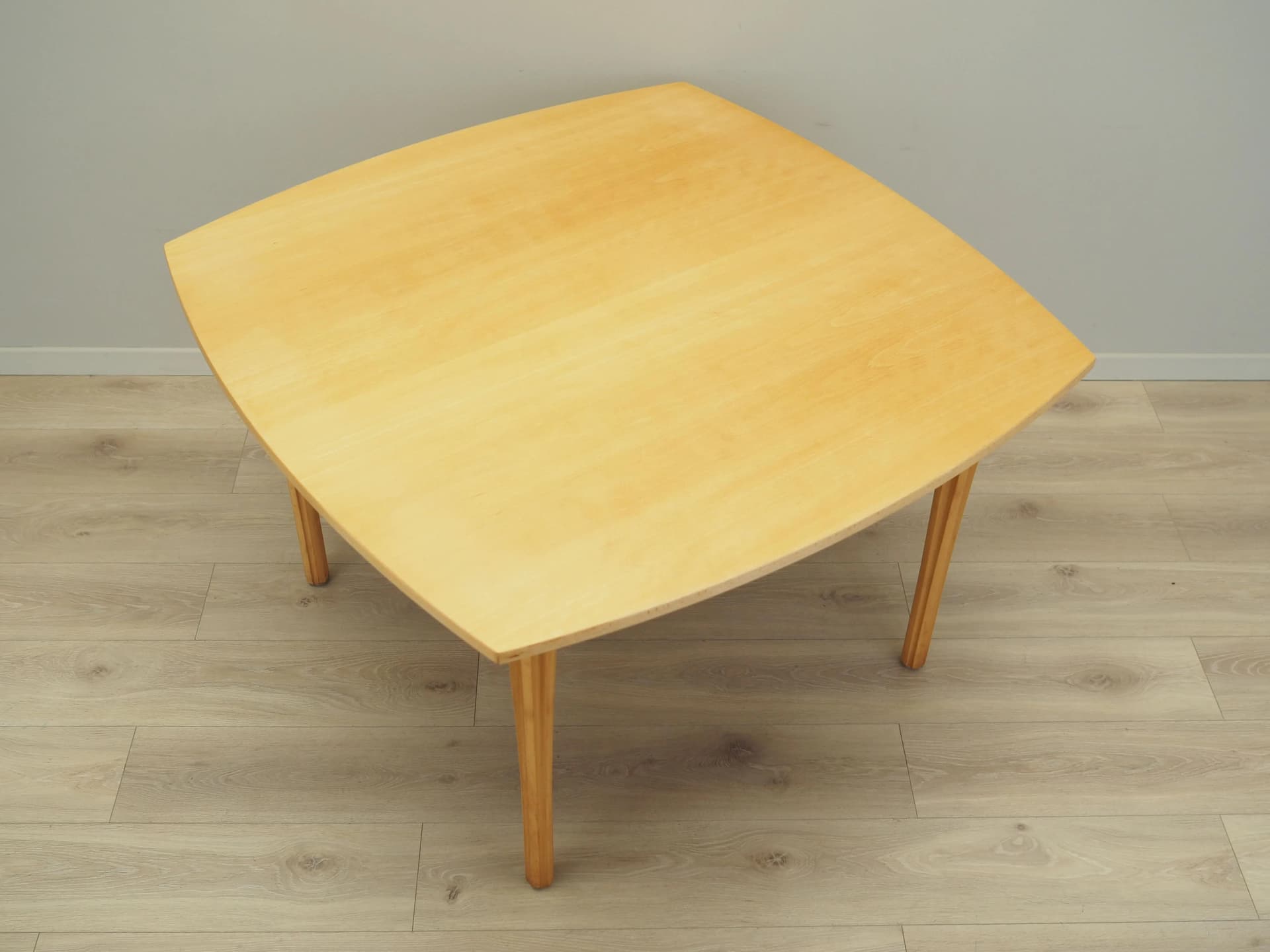 Table, beige beech, by T. Okamura & E. Marquardsen, for Getama, Denmark, 1970s. - 33819