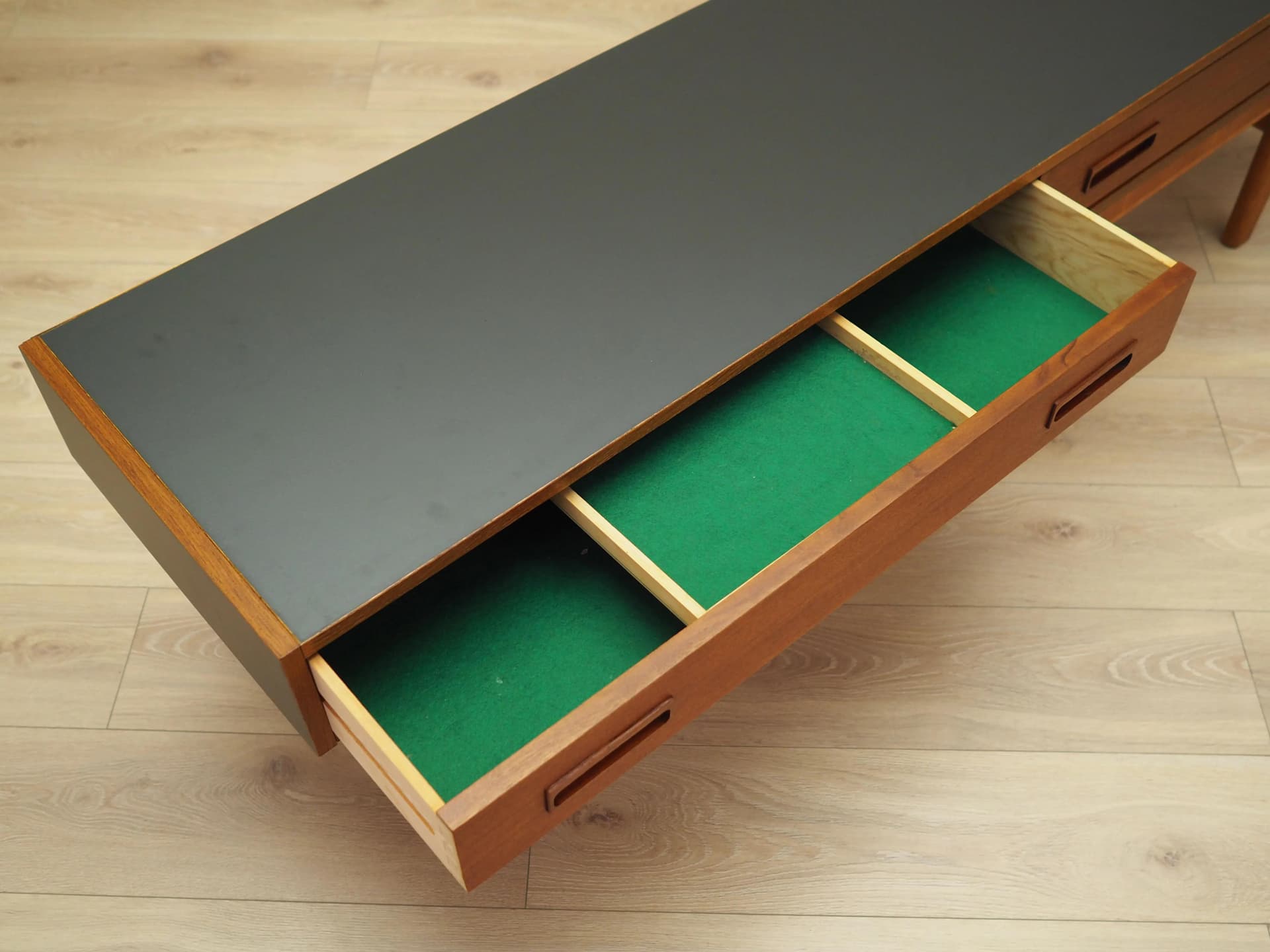 Lowboard, teak pomarańczowy, Dania, lata 60. - 33771