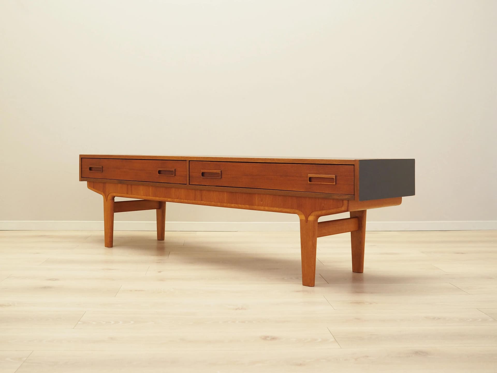 Lowboard, teak pomarańczowy, Dania, lata 60. - 33767