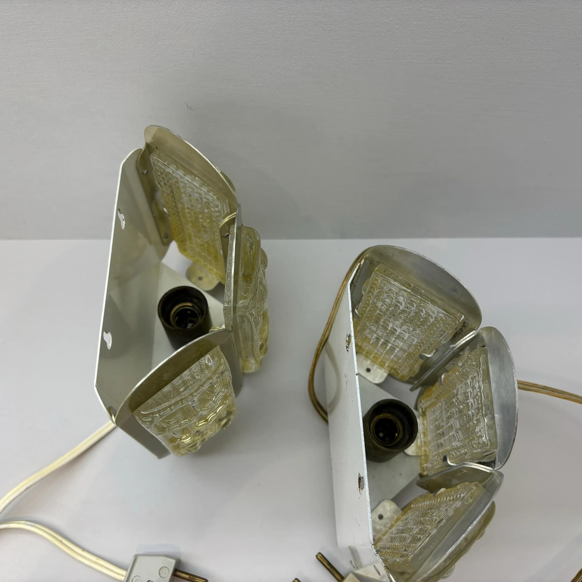 Pair of wall sconces, Vitrika, amber glass, gold aluminium, Denmark, 1960s. - 33950