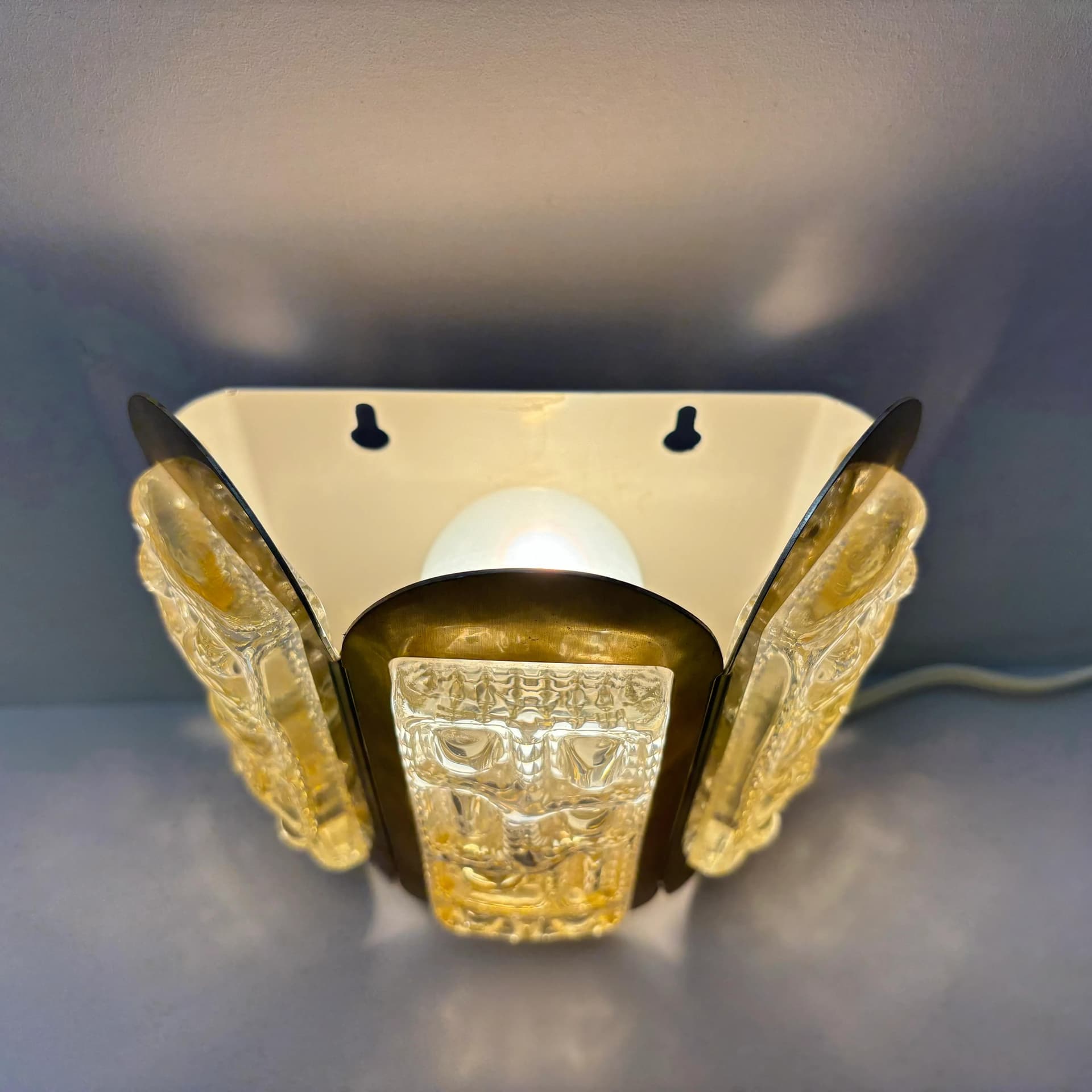 Pair of wall sconces, Vitrika, amber glass, gold aluminium, Denmark, 1960s. - 33948