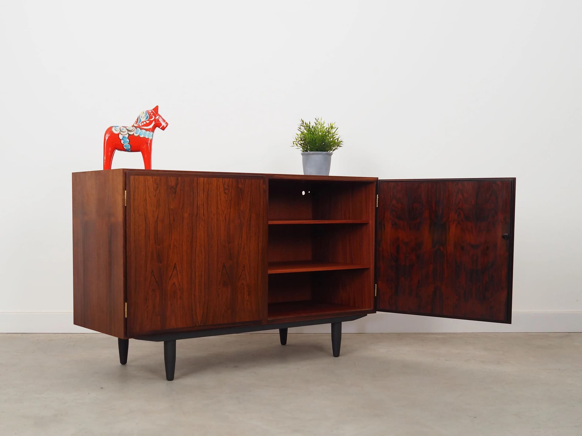 Cabinet, brown rosewood, Omann Jun, Denmark, 1970s - 34078