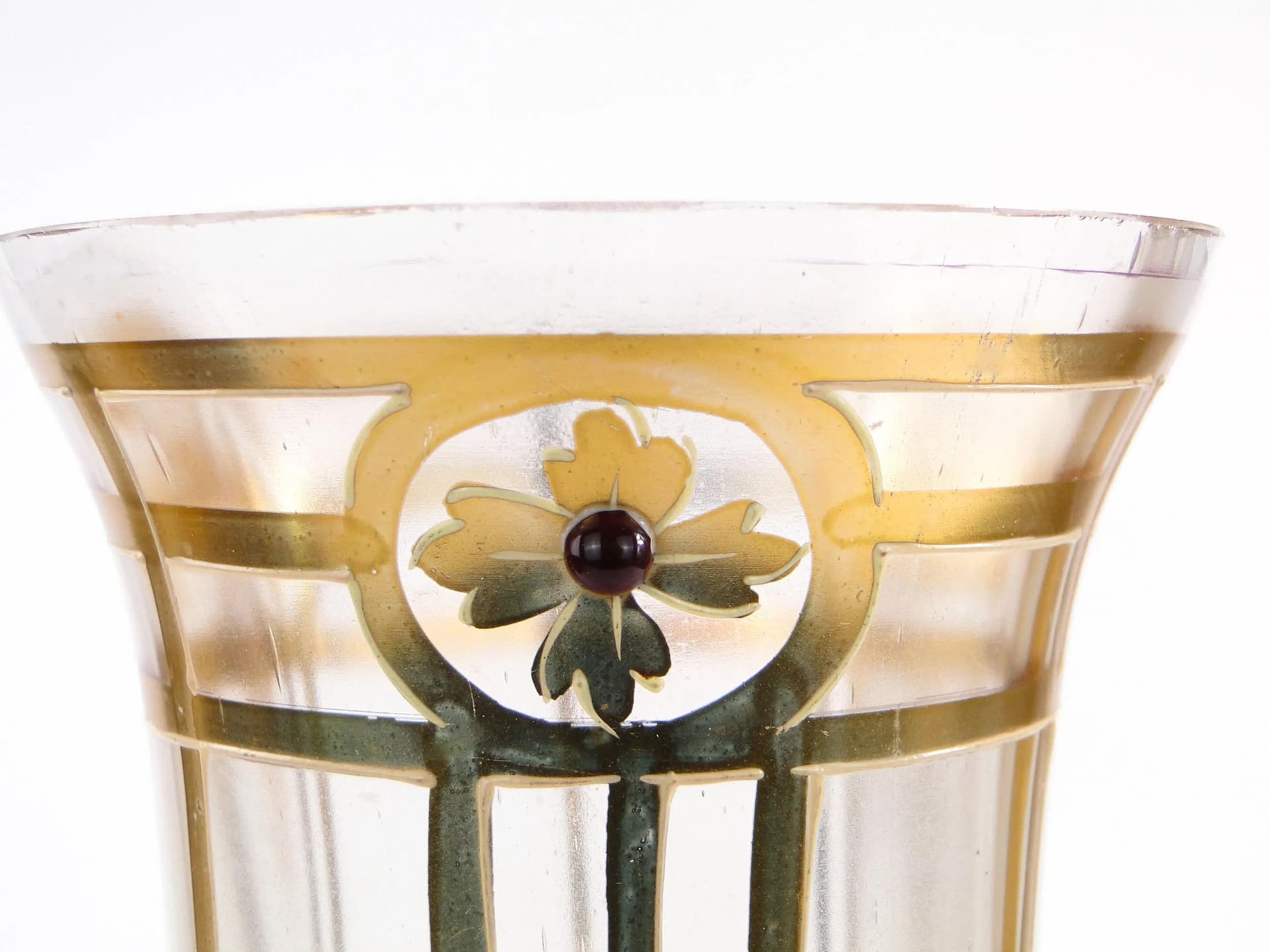 Vase Geometric Secession, Wiener Werkstätte, opaline glass ivory, Austria, 1900 - 34299