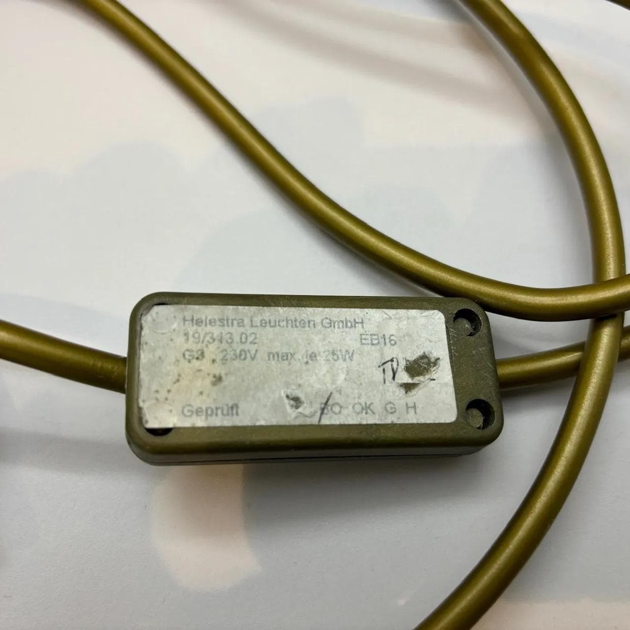 Lampka nocna, mosiądz matowy, szkło opalowe, Helestra Leuchten, Niemcy, lata 80. - 34409