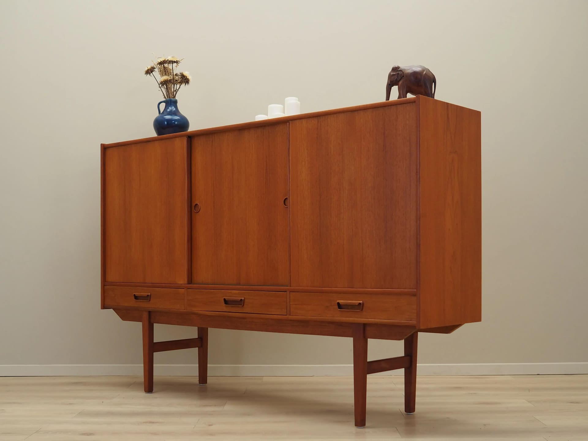 Highboard, teak pomarańczowy, Dania, lata 60. - 34479