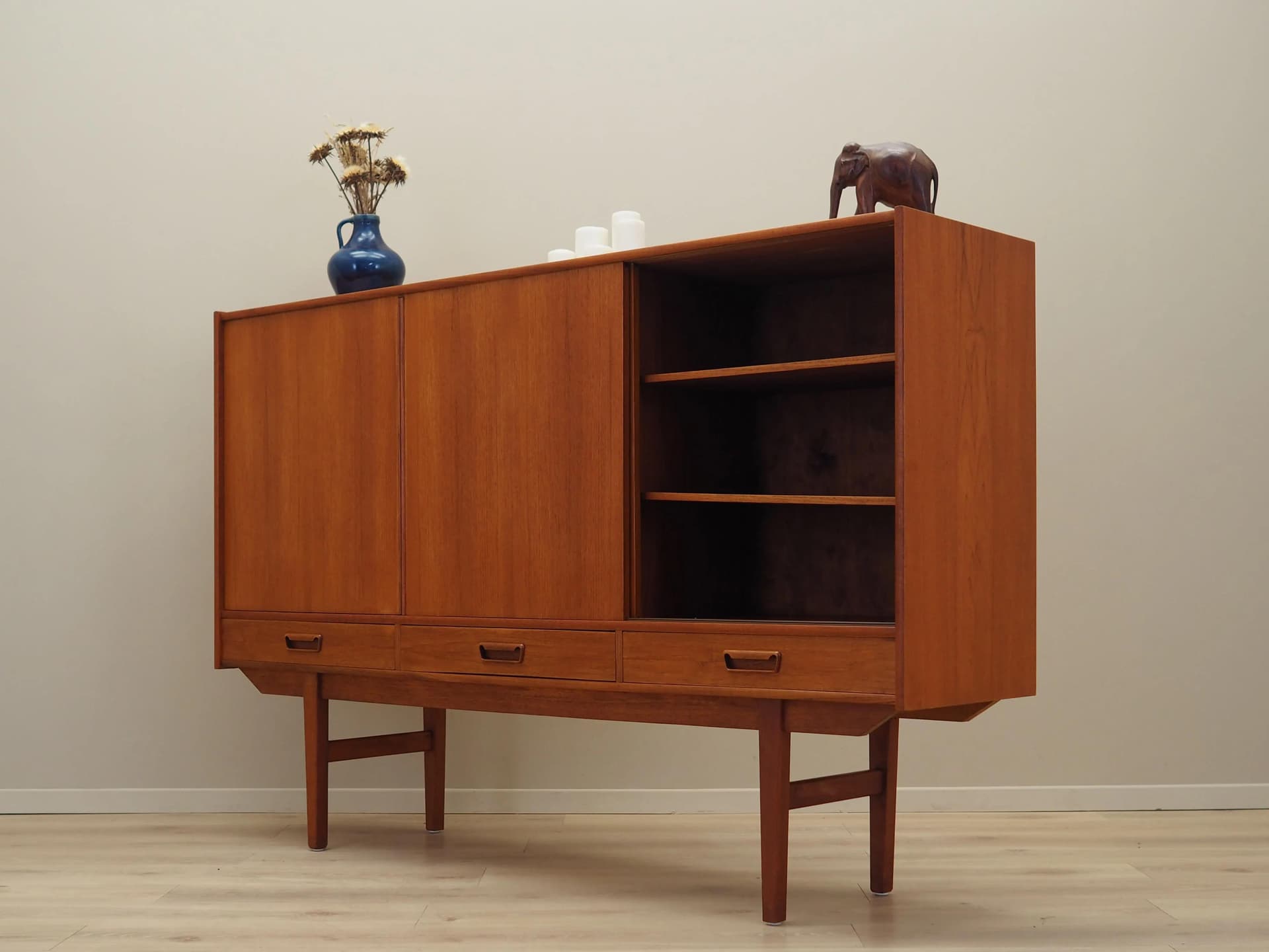 Highboard, teak pomarańczowy, Dania, lata 60. - 34480
