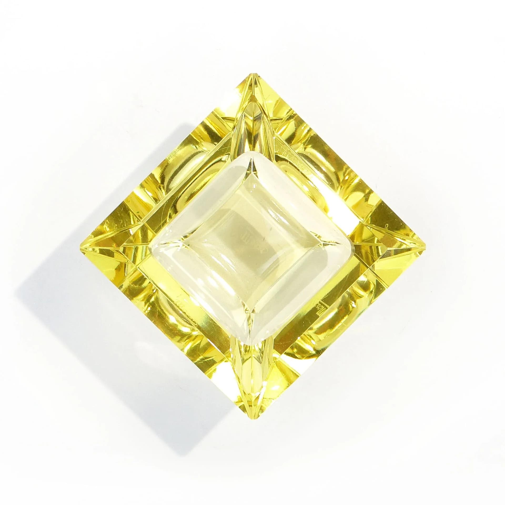 Popielniczka Art Deco, kryształ żółty, Moser, Czechy, lata 30. - 34691