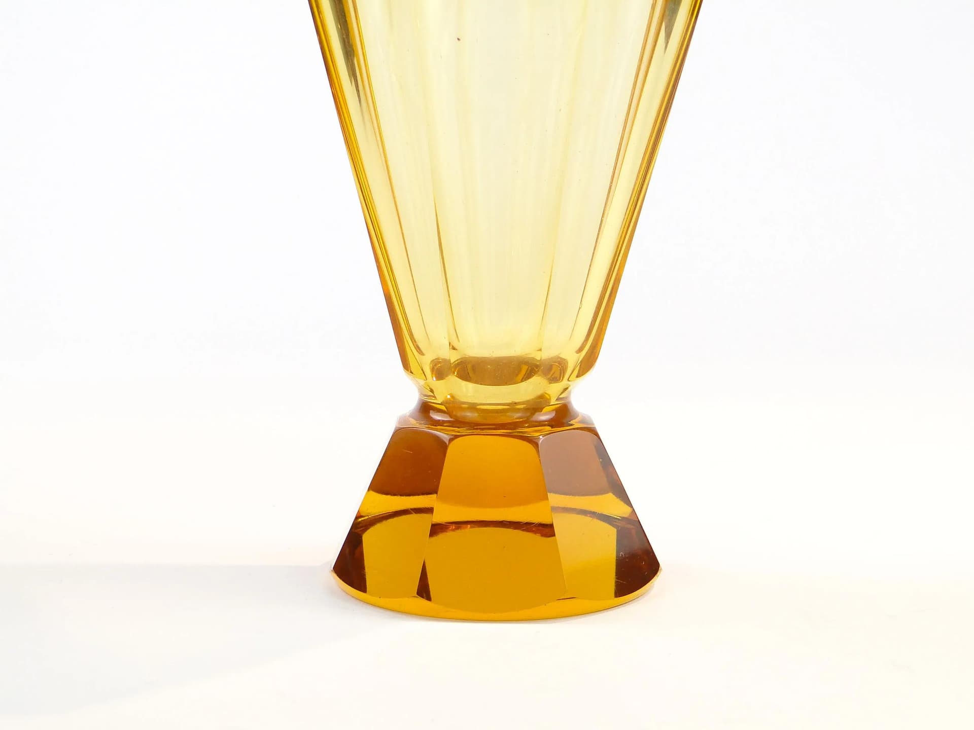 Karafka kryształowa pomarańczowa, Moser, Czechy, lata 30. - 34648