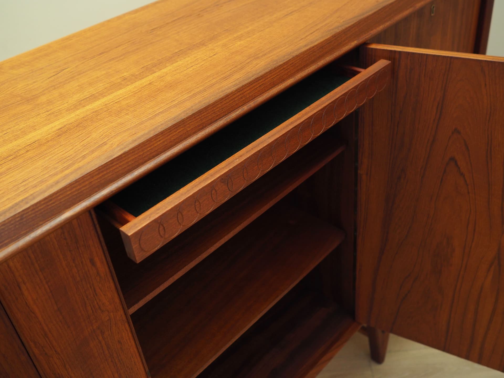 Highboard, teak brązowy ciemny, proj. K. Østervig, Dania, lata 60. - 63539