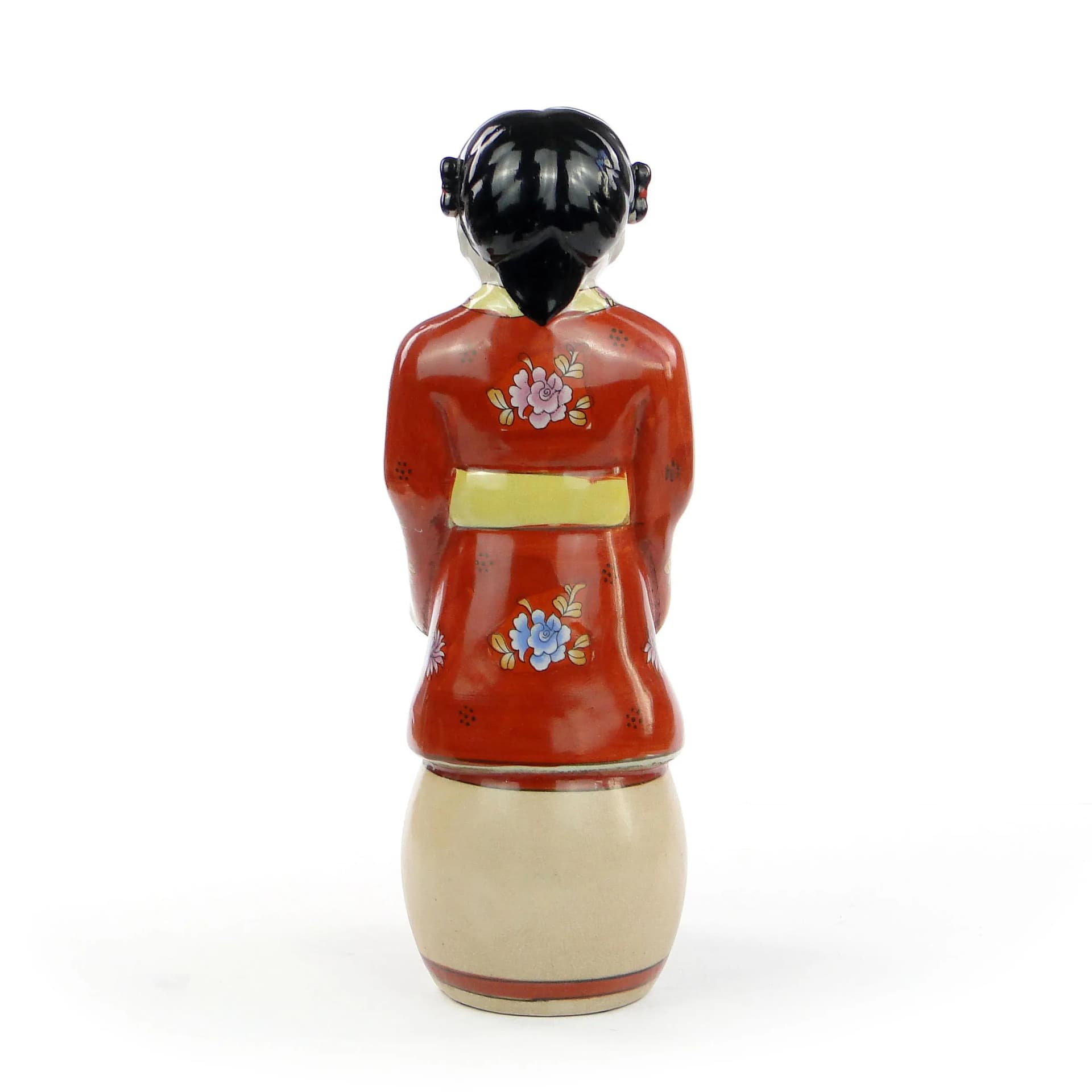 Figura dziewczynki z wachlarzem, ceramika multikolor, Chiny, lata 50. - 34856