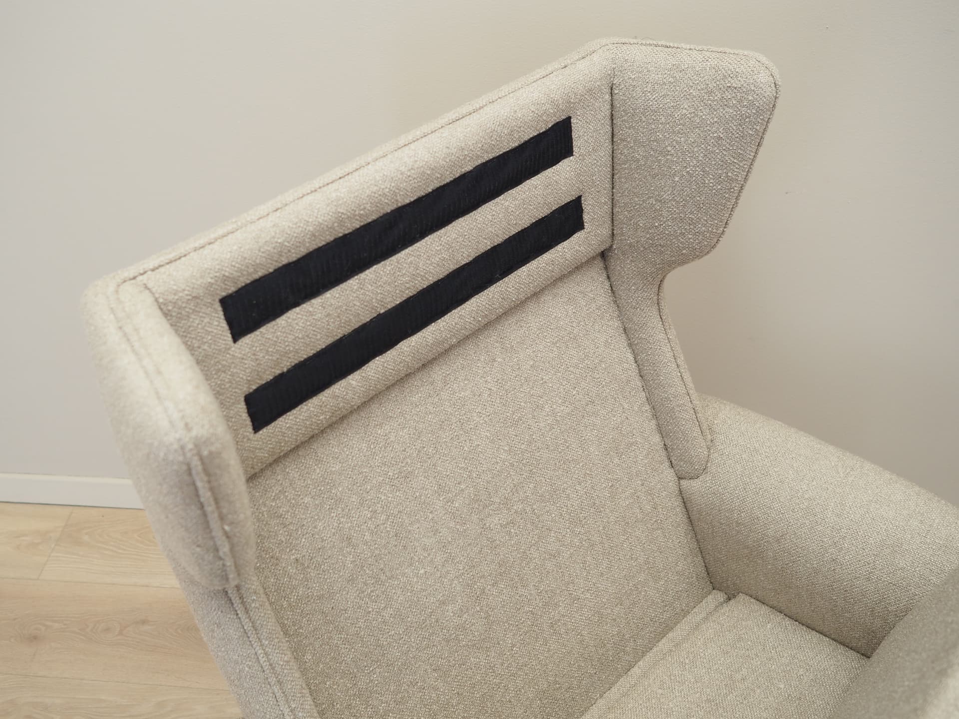 Armchair, beige boucle, teak, by A. Christiansen, Denmark, 1960s. - 63504