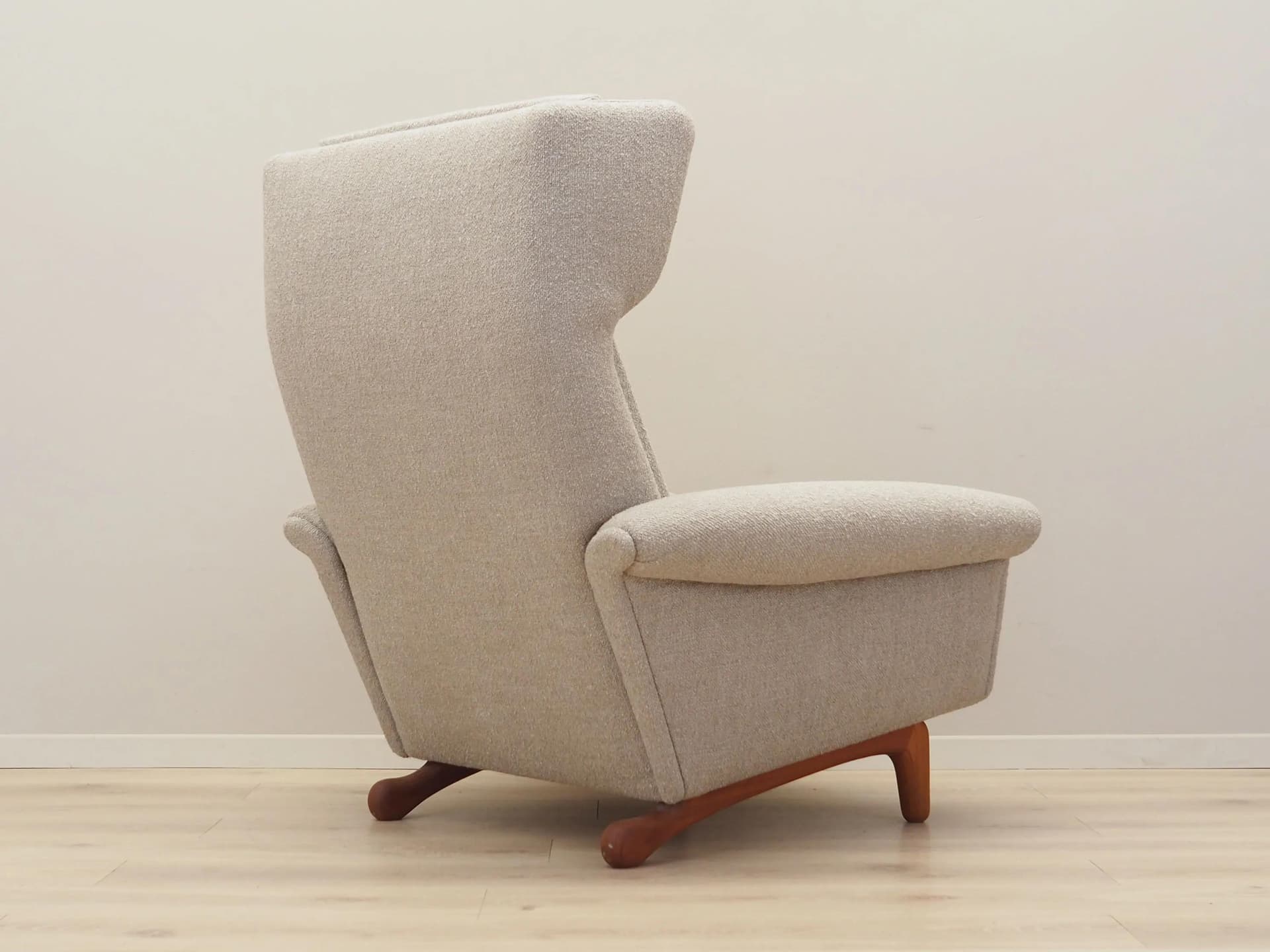 Armchair, beige boucle, teak, by A. Christiansen, Denmark, 1960s. - 34909