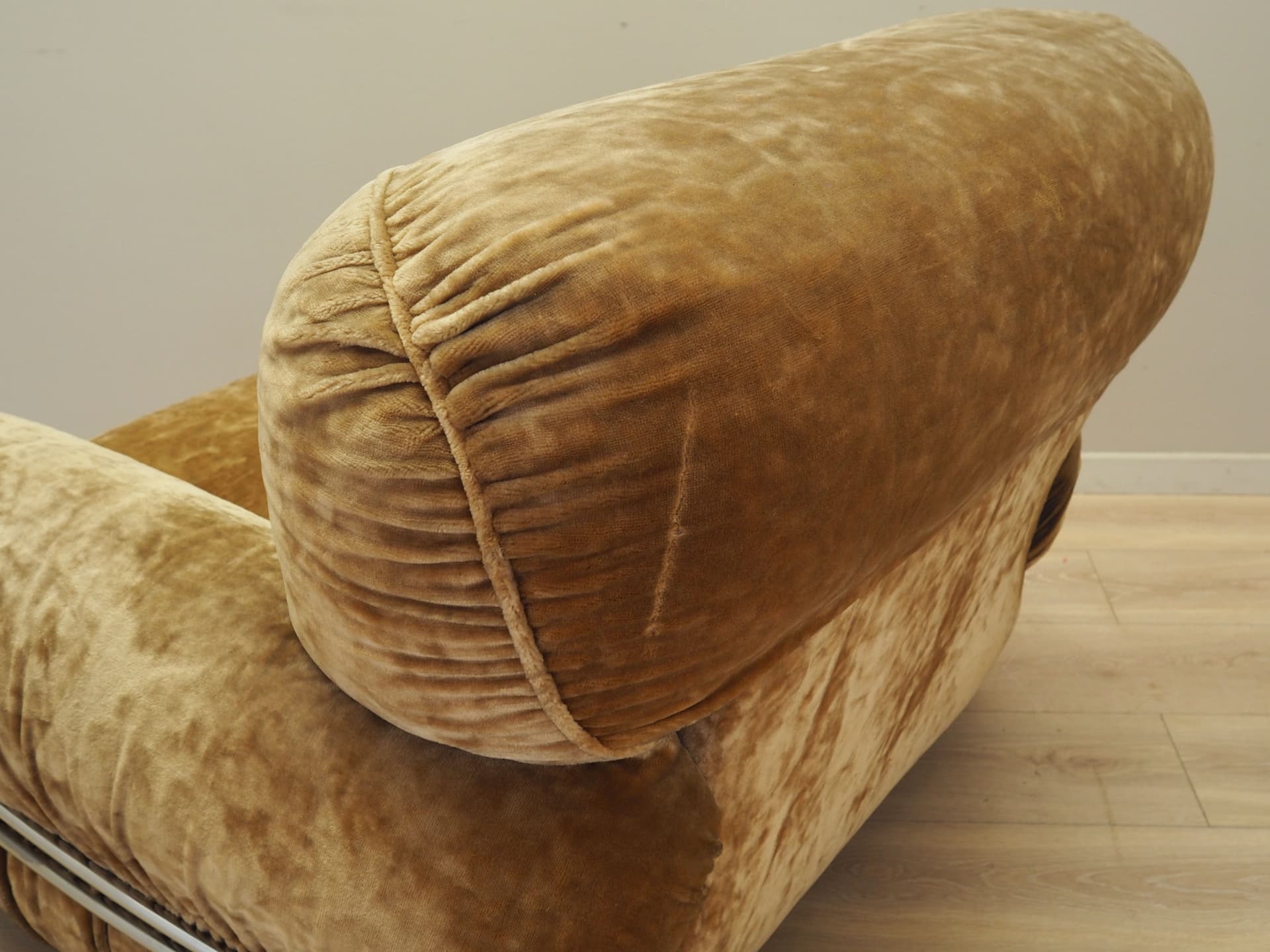 Armchair, brown velvet, Italy, 1970s. - 63498