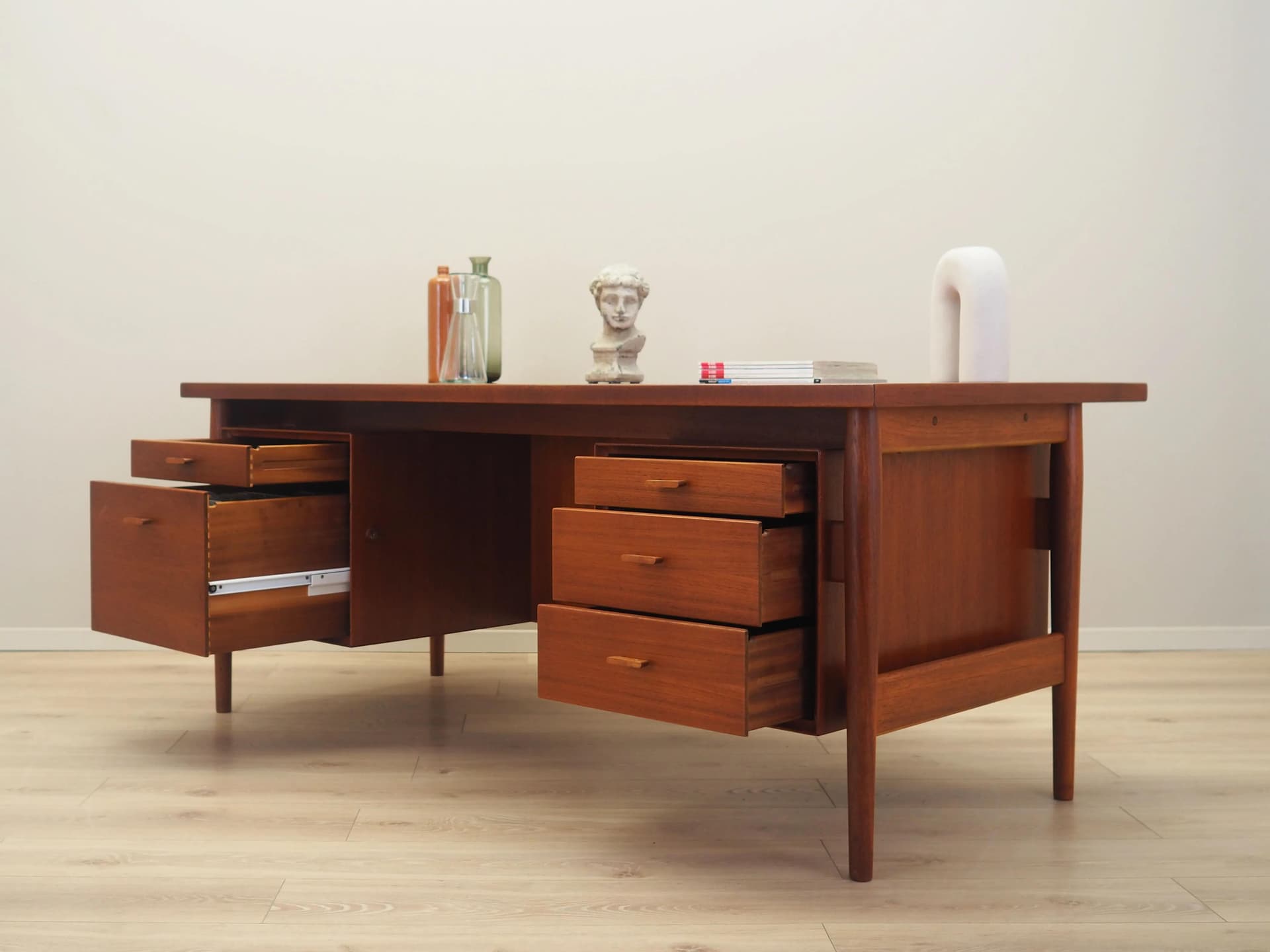 Desk, model 207, brown teak wood, by A. Vodder, for Sibast, Denmark, 1960s. - 35270