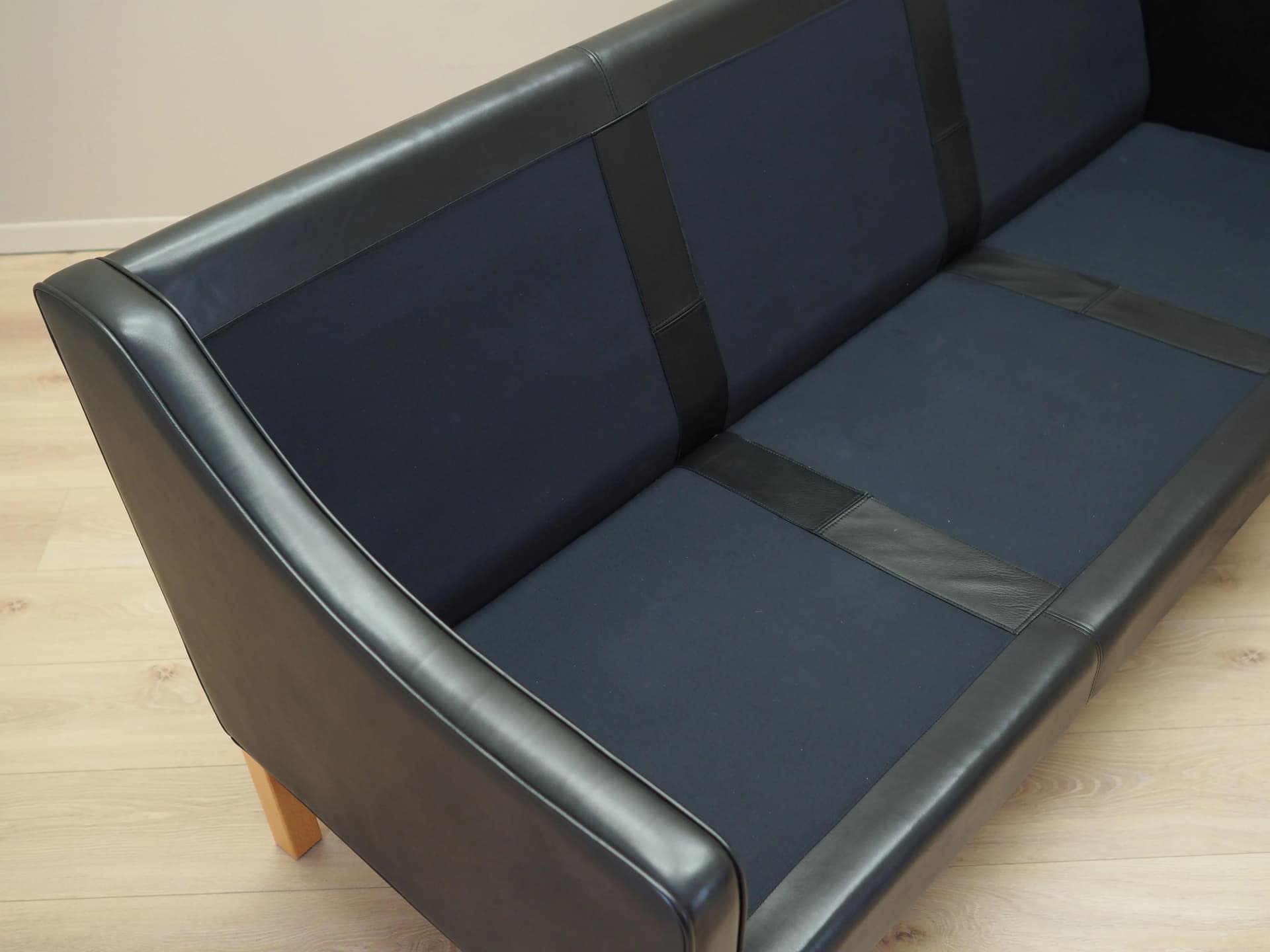 Sofa, skóra czarna, Dania, lata 70. - 35212