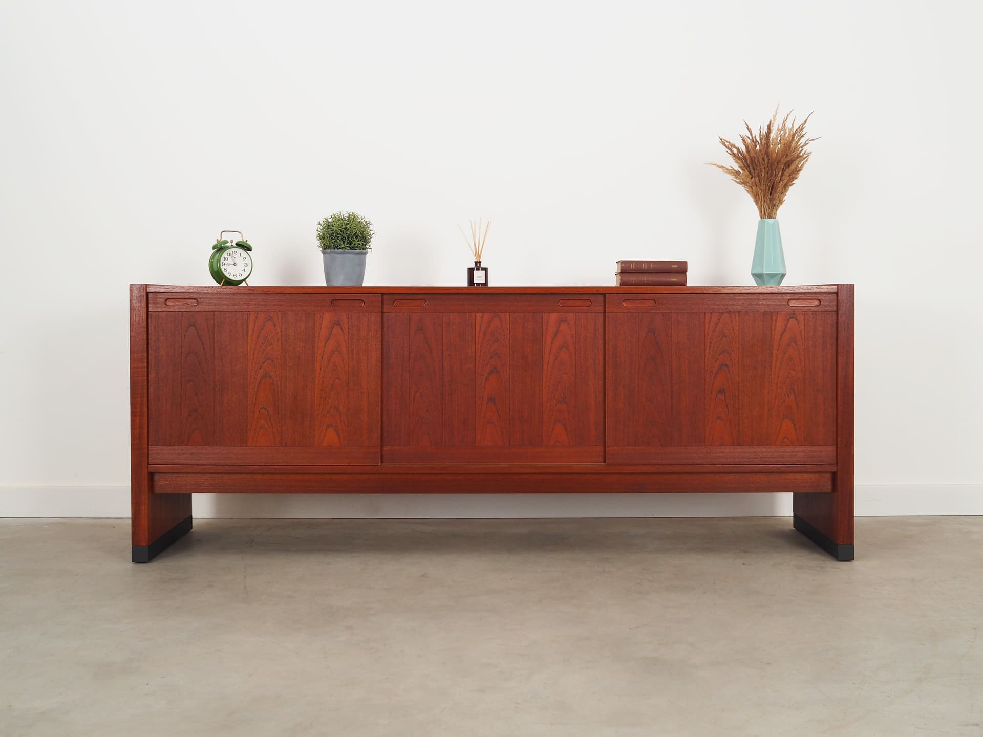 Sideboard, teak pomarańczowy, Skovby Møbelfabrik, Dania, lata 60. - 63428