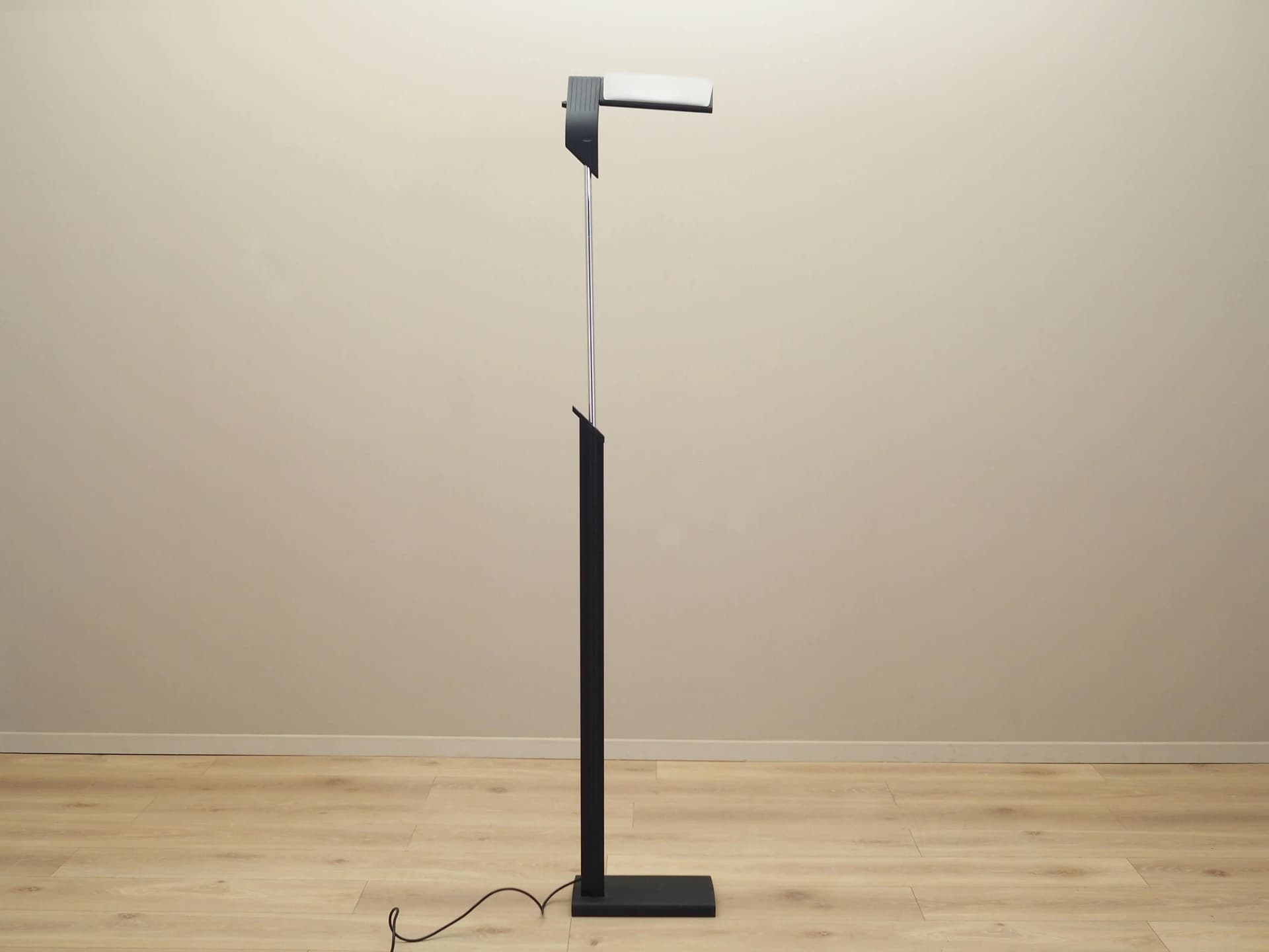 Floor lamp, black metal, glass, Italy, 1990s. - 35467