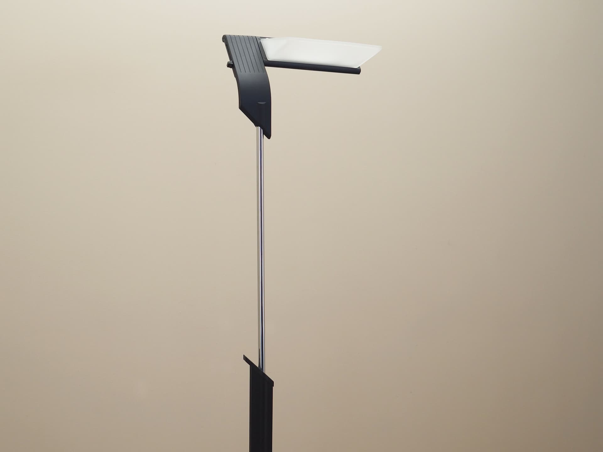 Floor lamp, black metal, glass, Italy, 1990s. - 63416