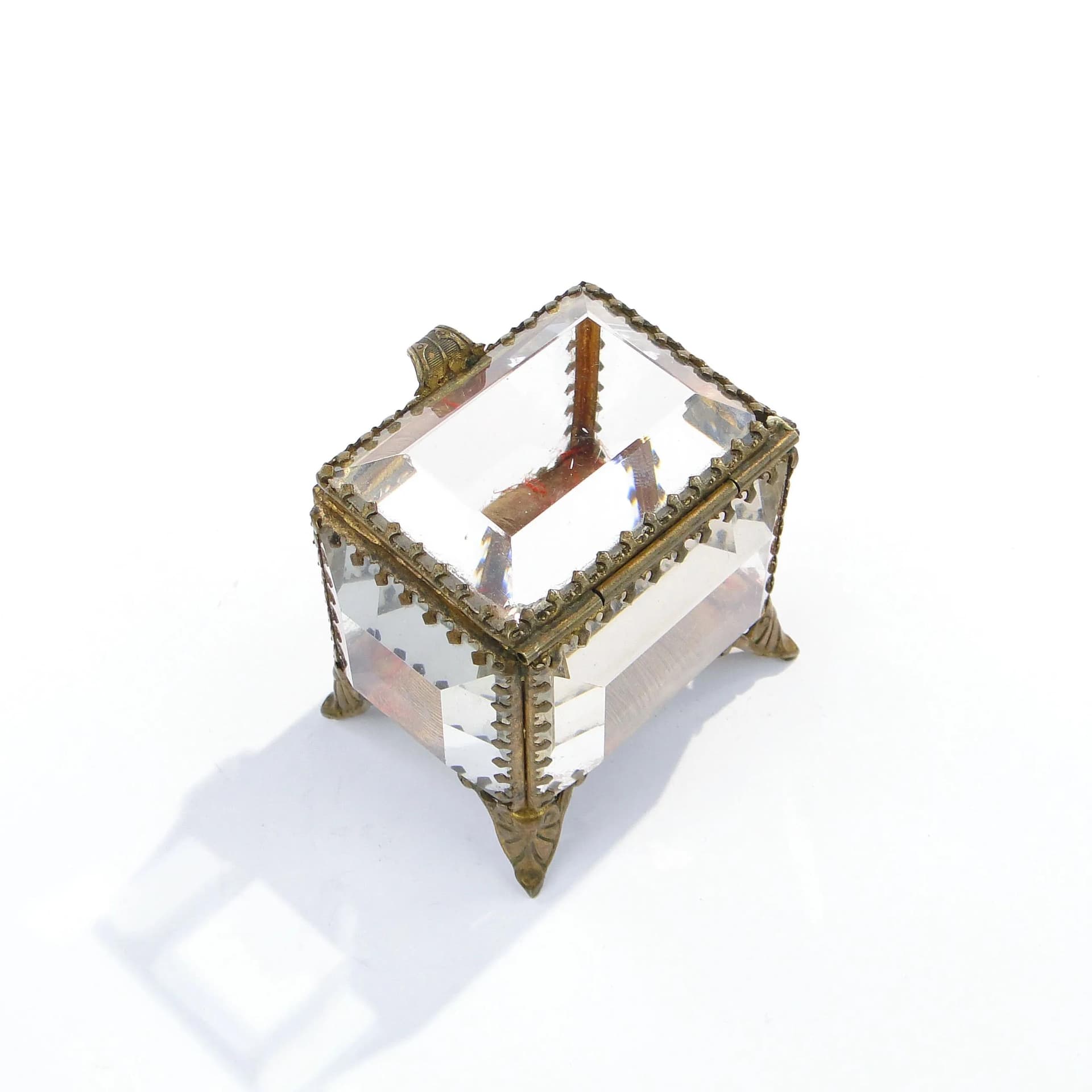 Pudełko na biżuterię, kryształ transparentny, mosiądz złocony, Francja, XIX w. - 35568