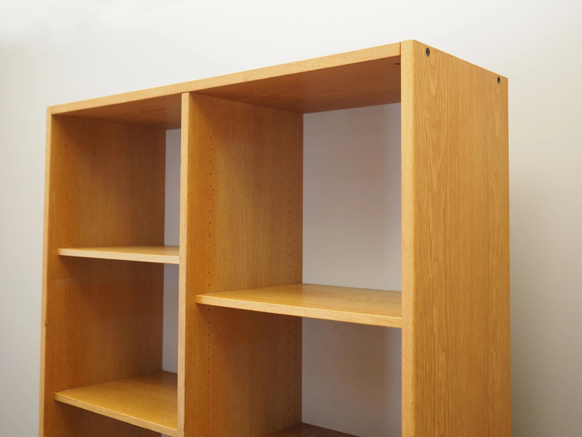 Biblioteczka, jesion brązowy ciemny, Dania, lata 70. - 35838