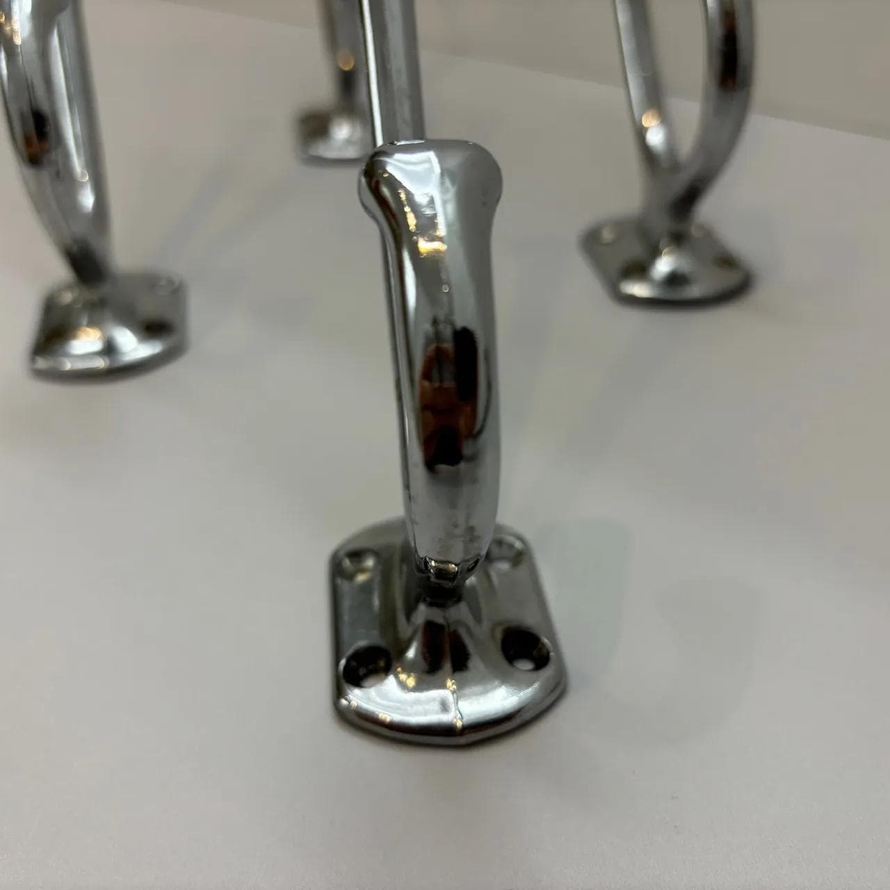 Chromowany komplet wieszaków ściennych, Niemcy, lata 70. - 35899