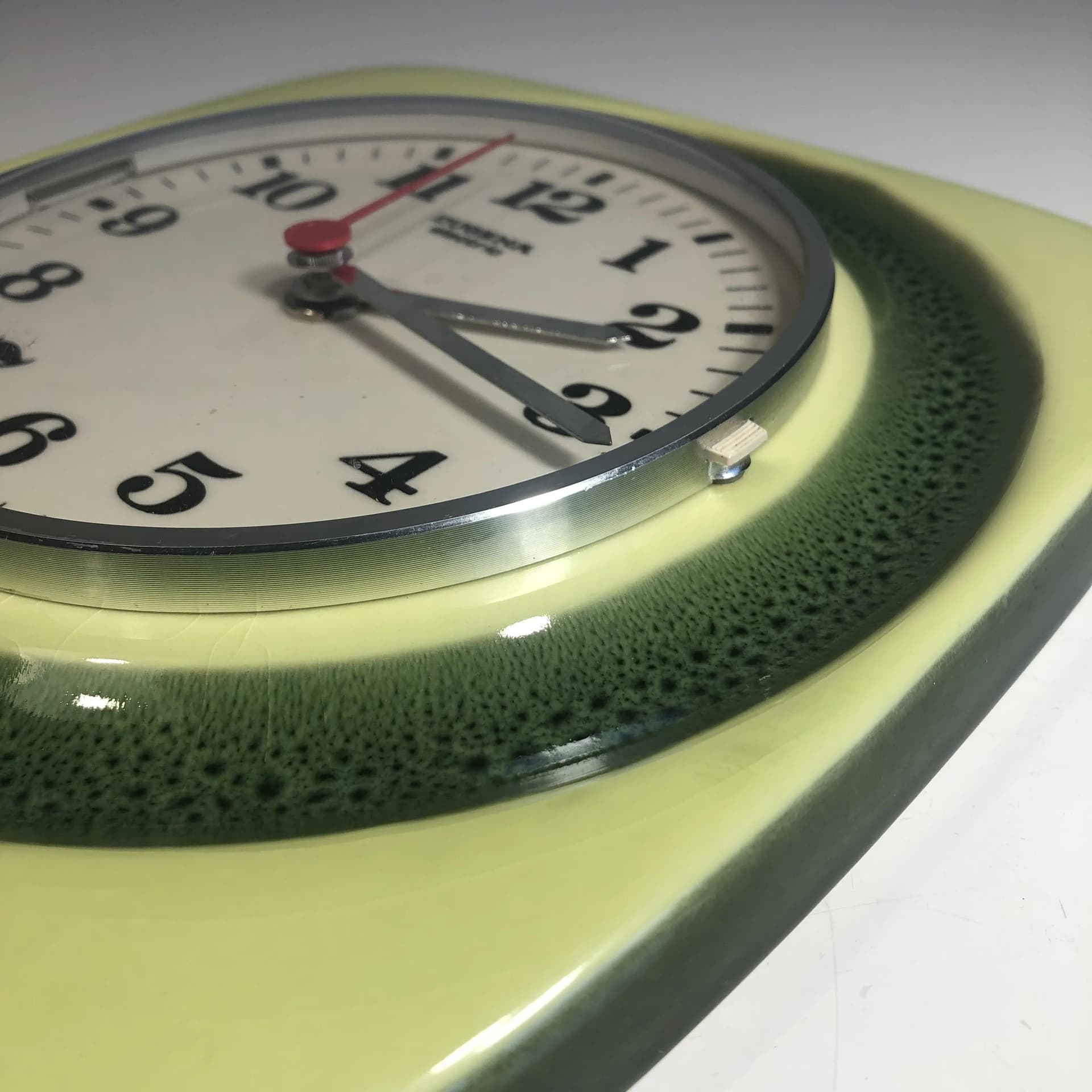 Zielony ceramiczny zegar ścienny, Dugena, Niemcy, lata 80. - 36090