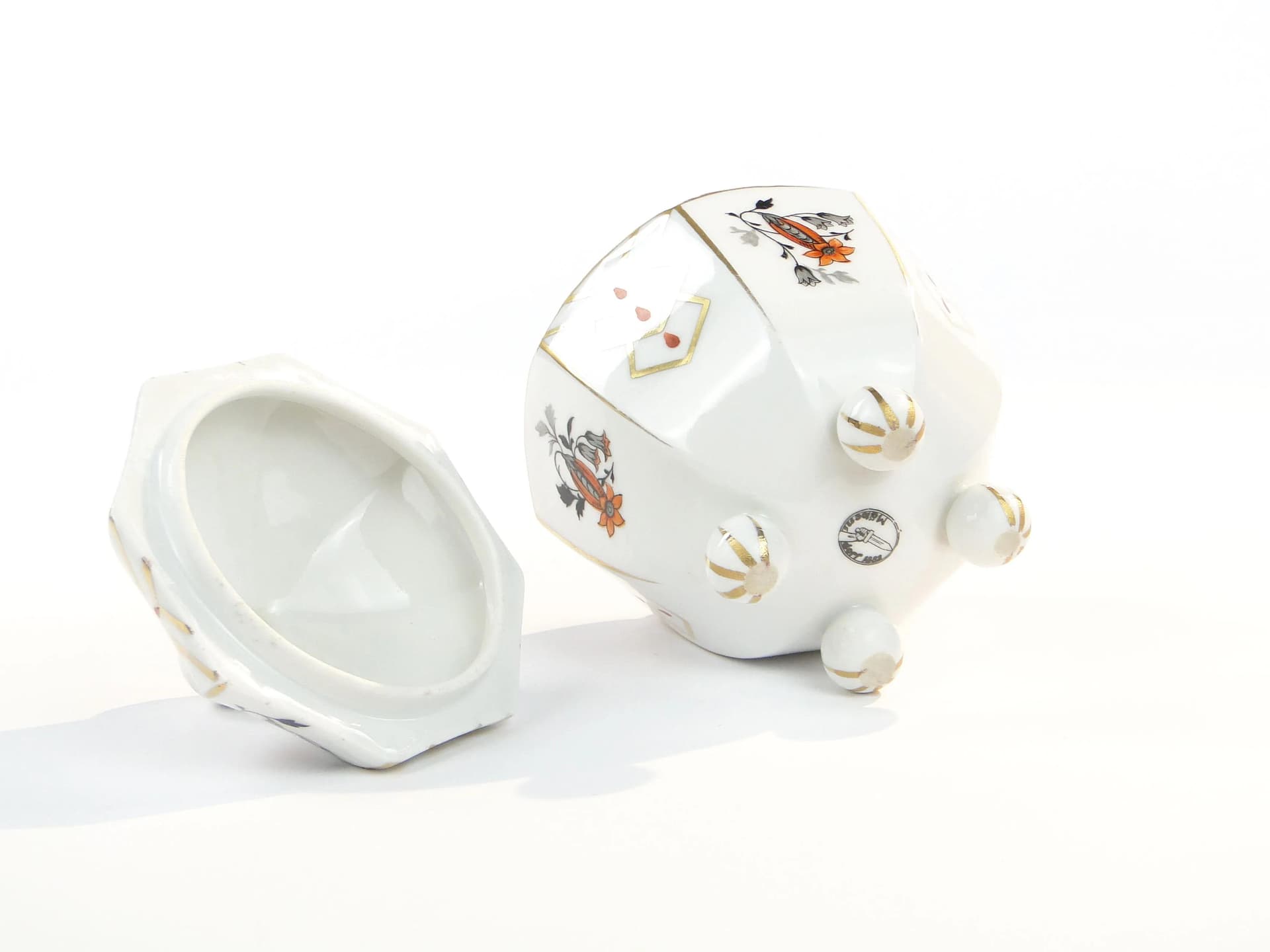 Bomboniera Art déco, biała porcelana, Mathes & Ebel, Saksonia, Niemcy, lata 30. - 36363