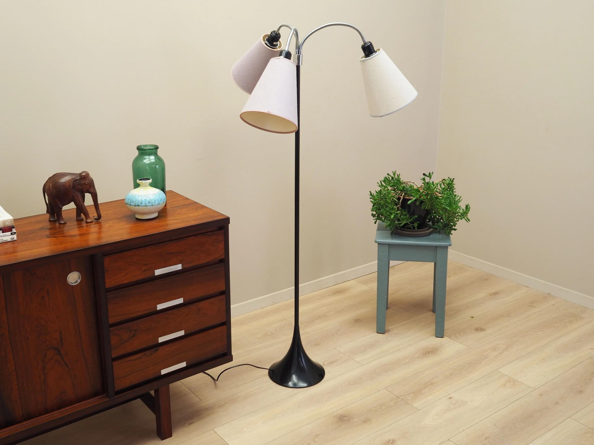 Floor lamp, black metal, beige fabric, Denmark, 1970s. - 36443