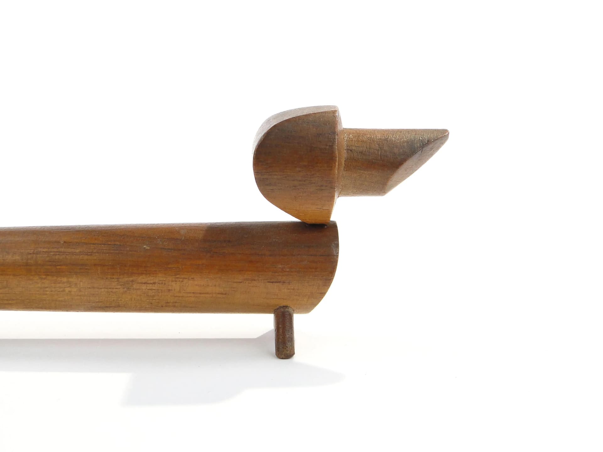 Figurka jamnika, drewno tekowe brązowy, Szwecja, lata 60. - 36292