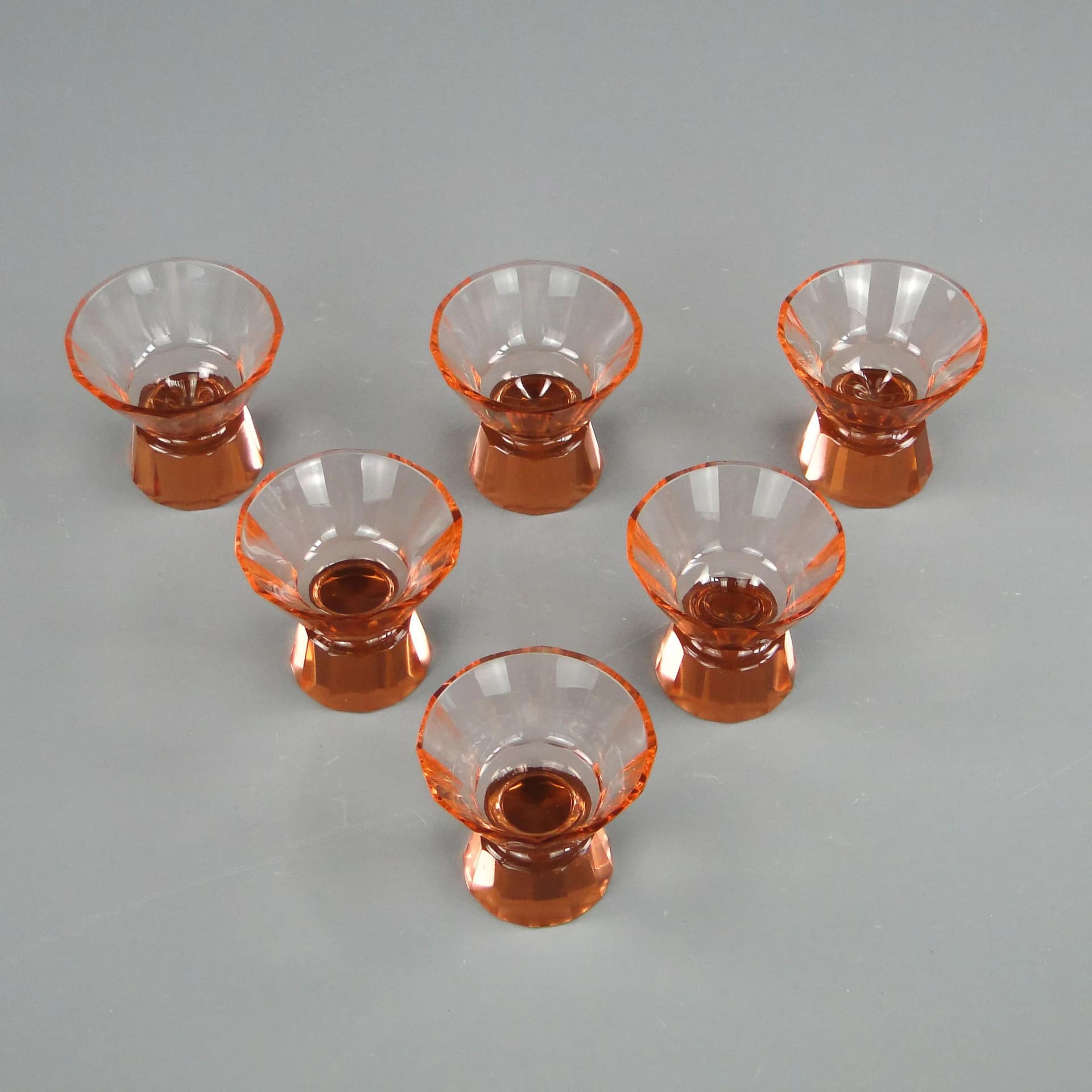 Komplet kieliszków do likieru, Art Deco, szkło kryształowe rozalinowy, Czechy, lata 30. - 36500