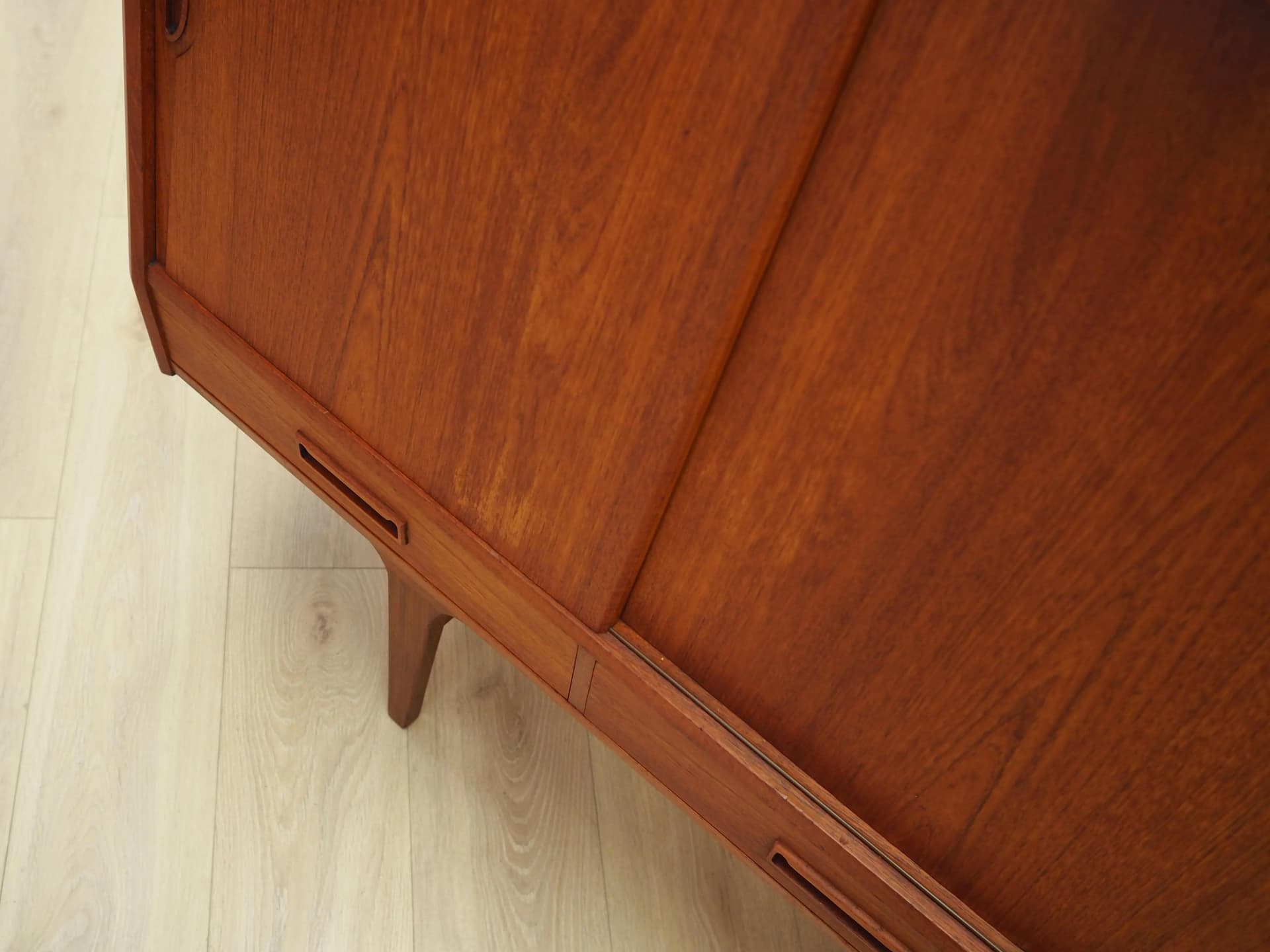 Highboard, teak brązowy, proj. B. Seindal, Dania, lata 60. - 36754